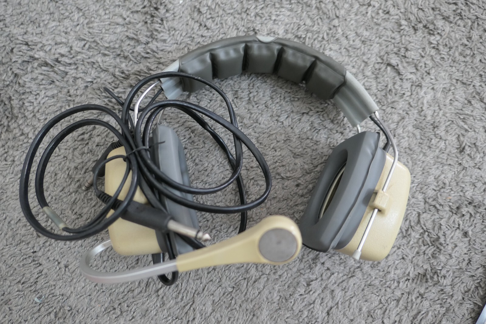 Vintage TELEX EBM-1410 Pilots Aviation Headset w Mic Circa 1980s Airplane