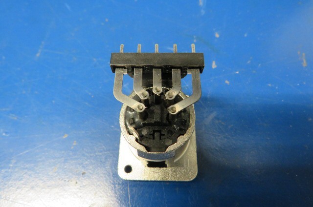 NC5MDM3-H (10 pcs.)
