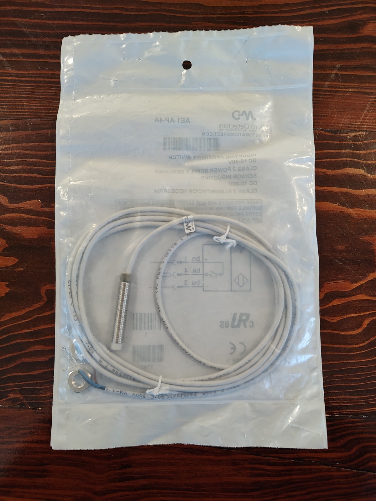 Micro Detectors AE1/AP-4A Inductive Proximity Switch, DC 10-30V