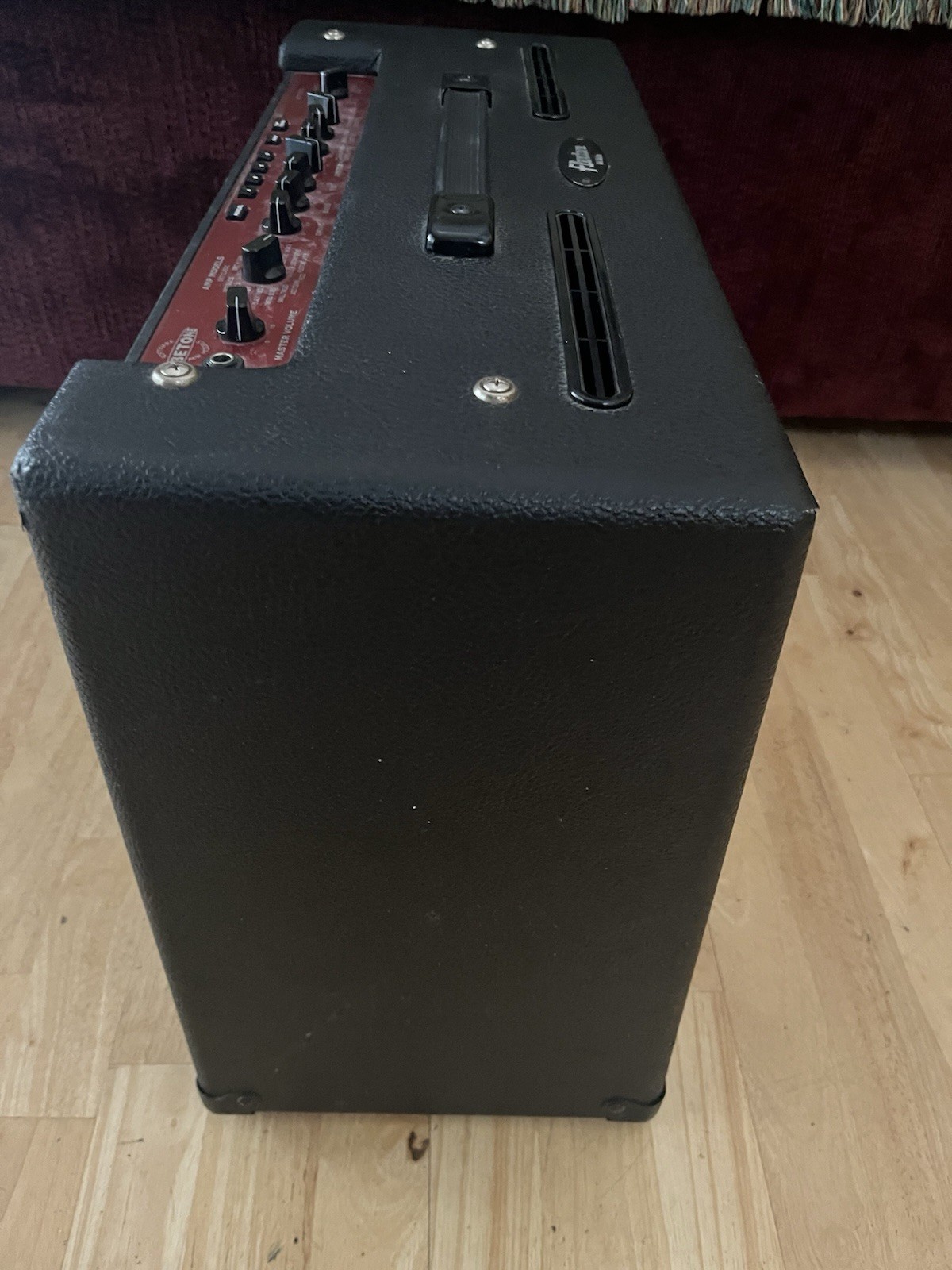 Line 6 Flextone Guitar Combo Amplifier