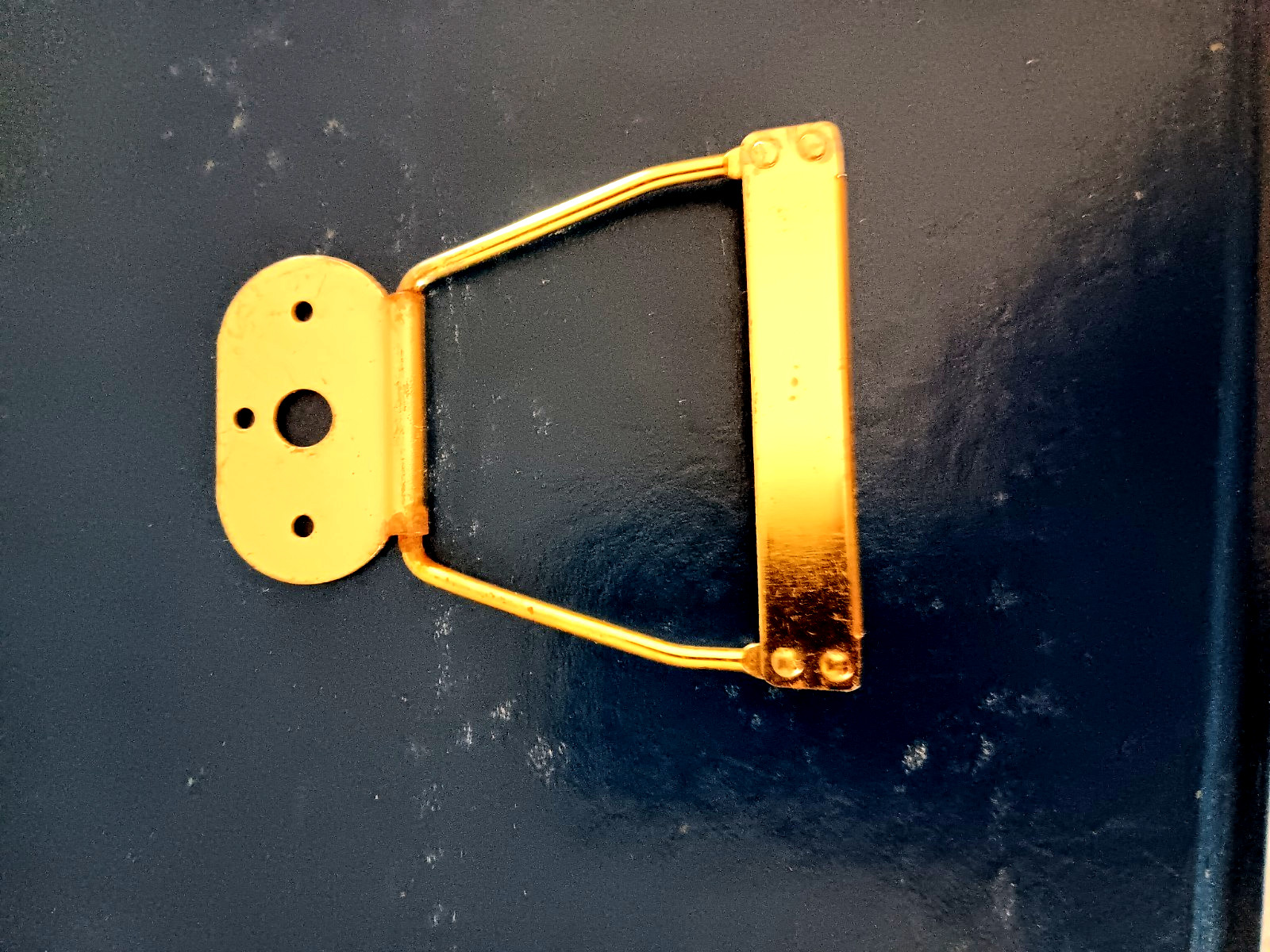GOLD COLORED TAILPIECE