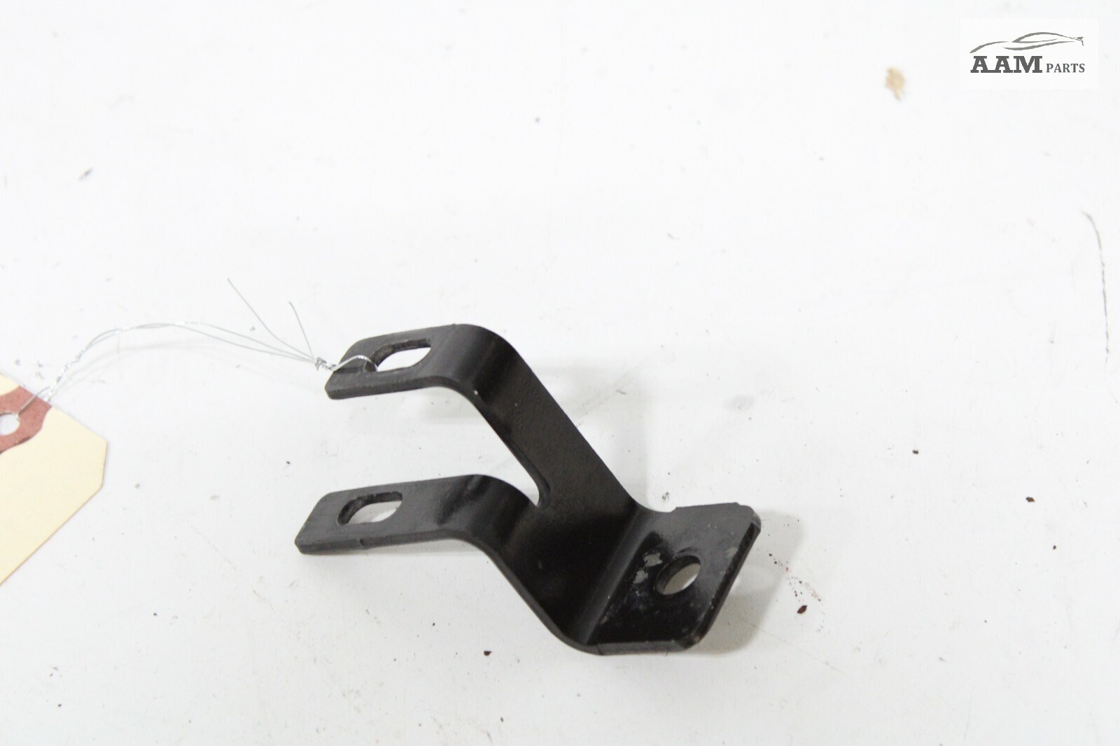 2019-2023  VOLVO VNL 760 D13 12.8L REAR RIGHT AC PIPING BRACKET 20476451 OEM