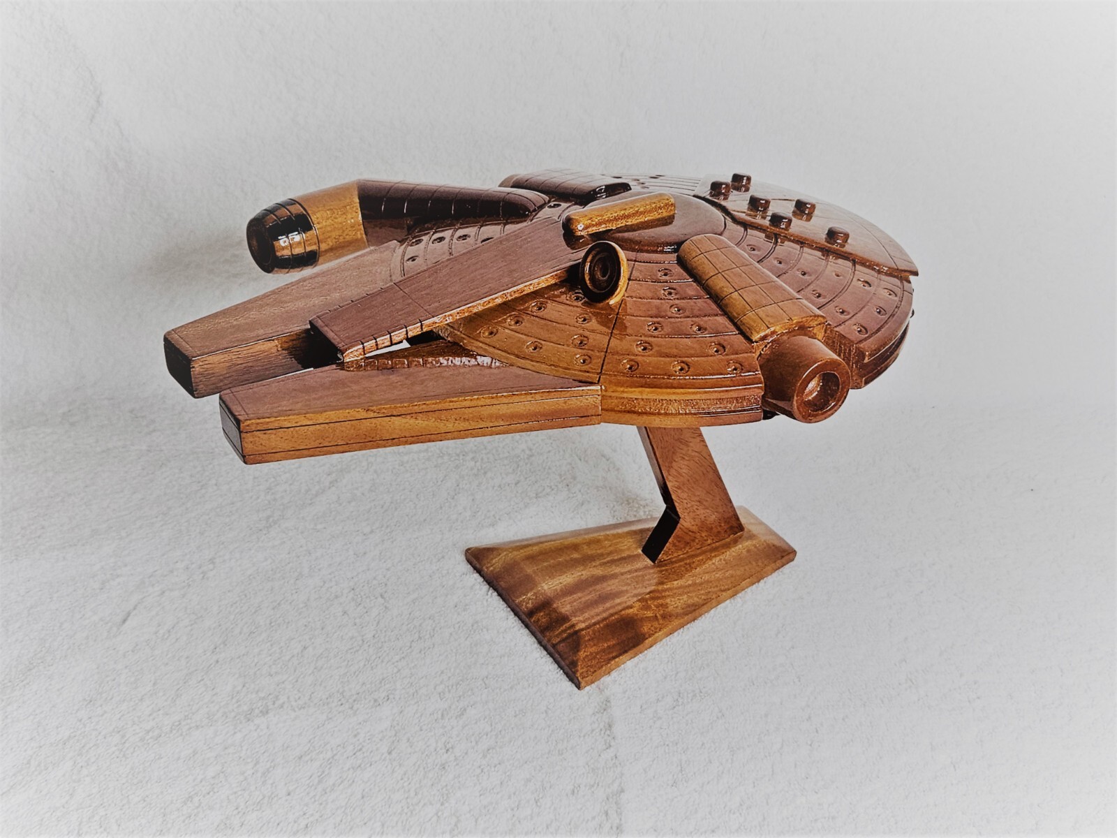 Star Wars Woodden Millennium Falcon model Collectible