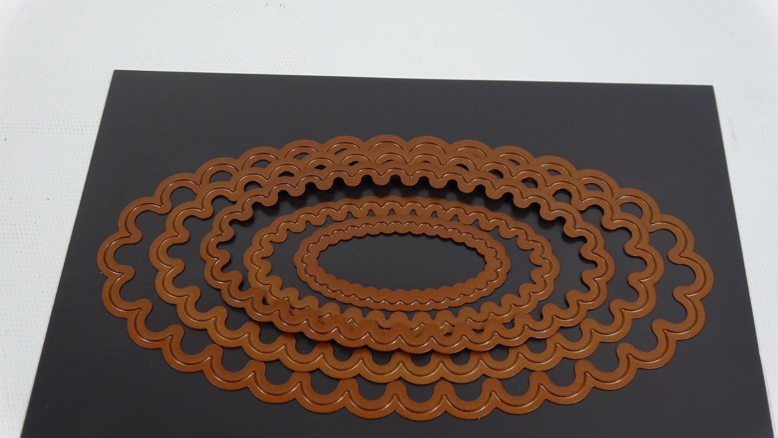 Quickutz We R Memory Keepers Nesting Scallop Ovals Cookie Cutter Die Set