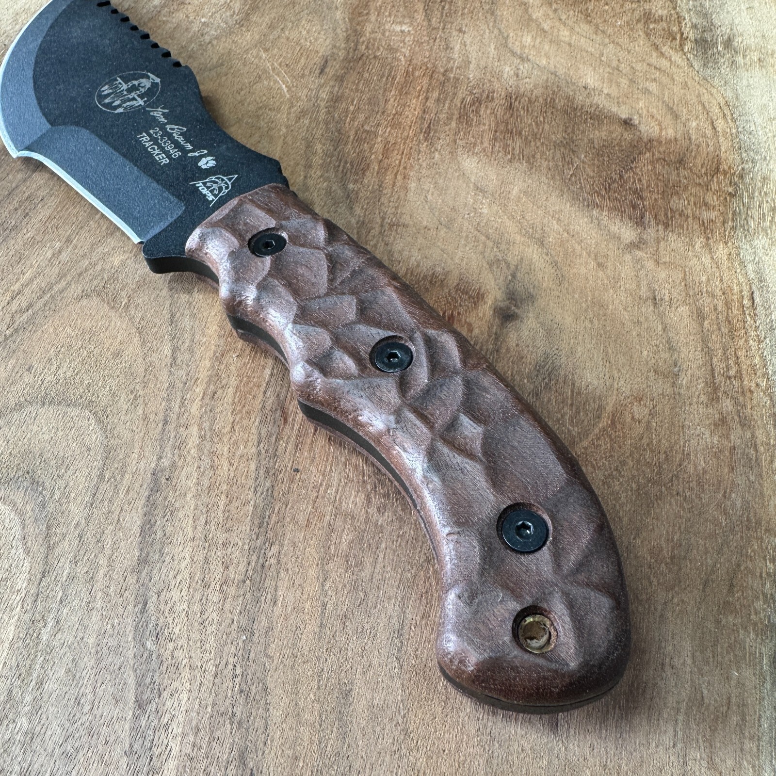 Royalcurl scales compatible with TOPS Tom Brown Tracker knife