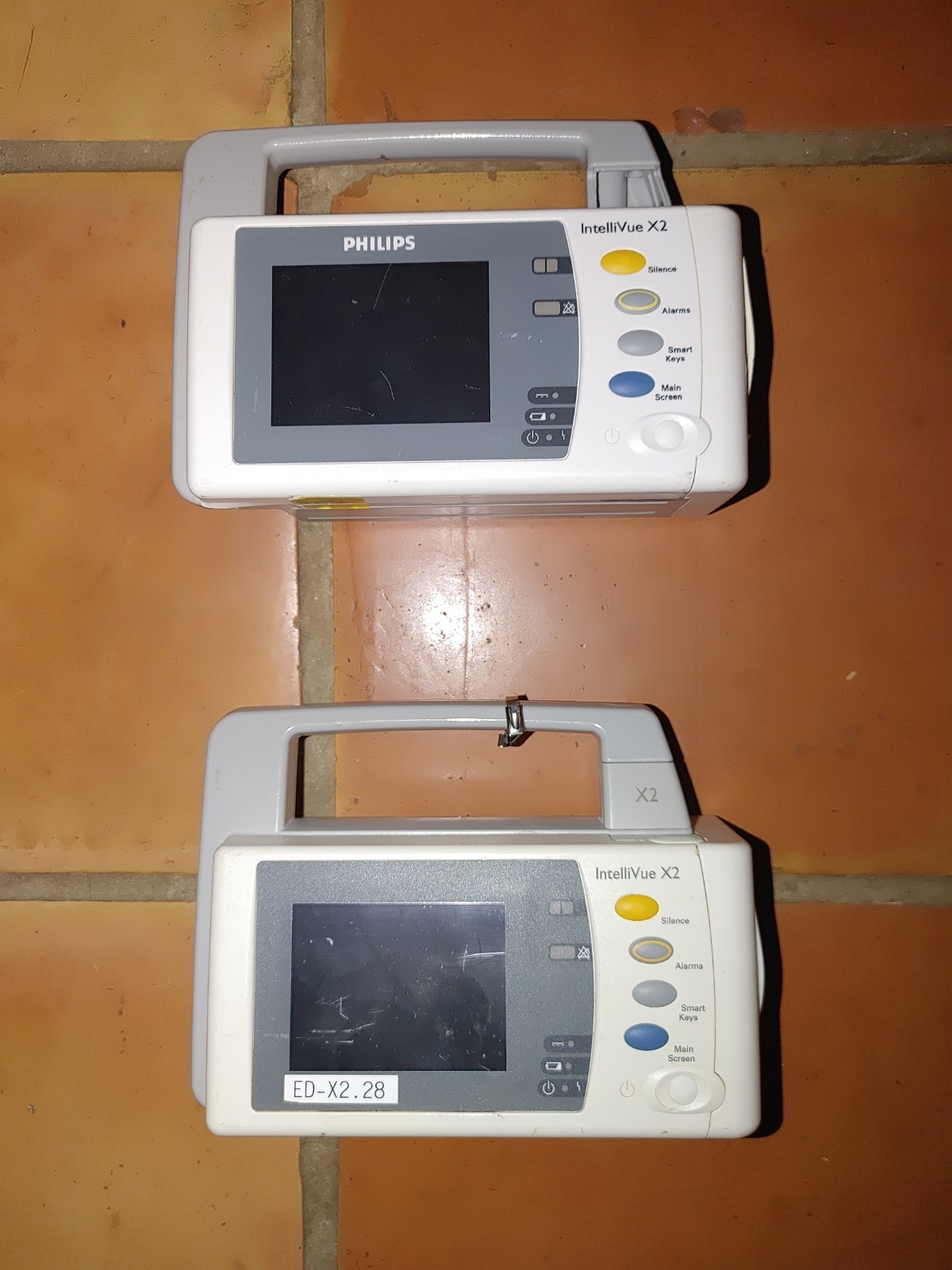 Philips Intellivue X2 with  Battery ( Untested, As Is Condition )