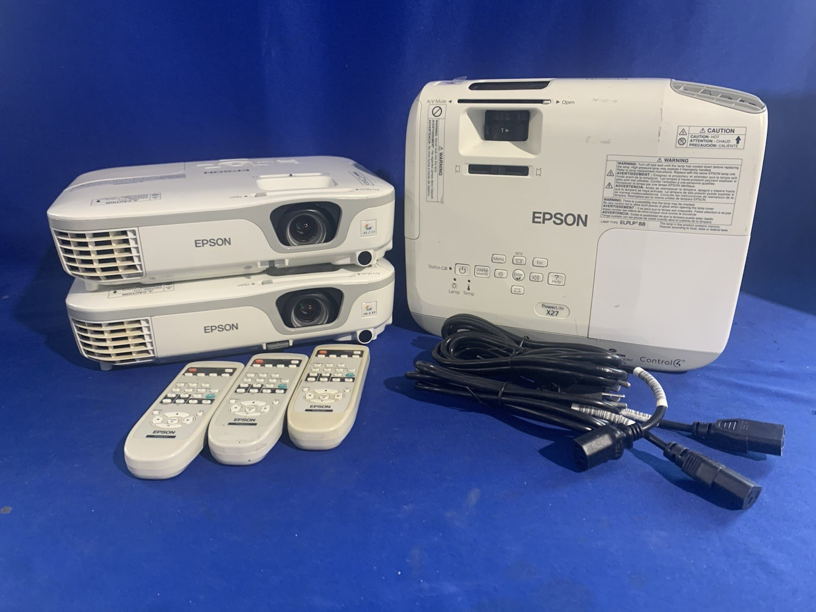 2 Epson PowerLite X15 & 1 PowerLite X27 StandardThrow Projector 3LCD H518A H692A