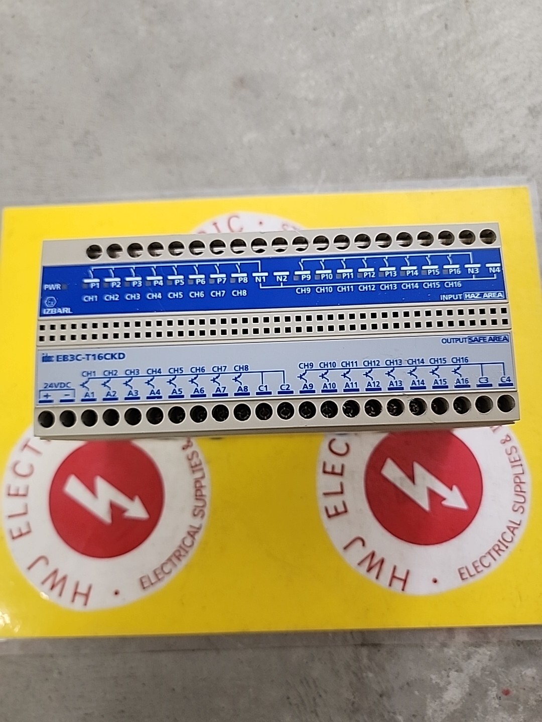 IDEC EB3C-T16CKD Barrier Relay, USED 24VDC