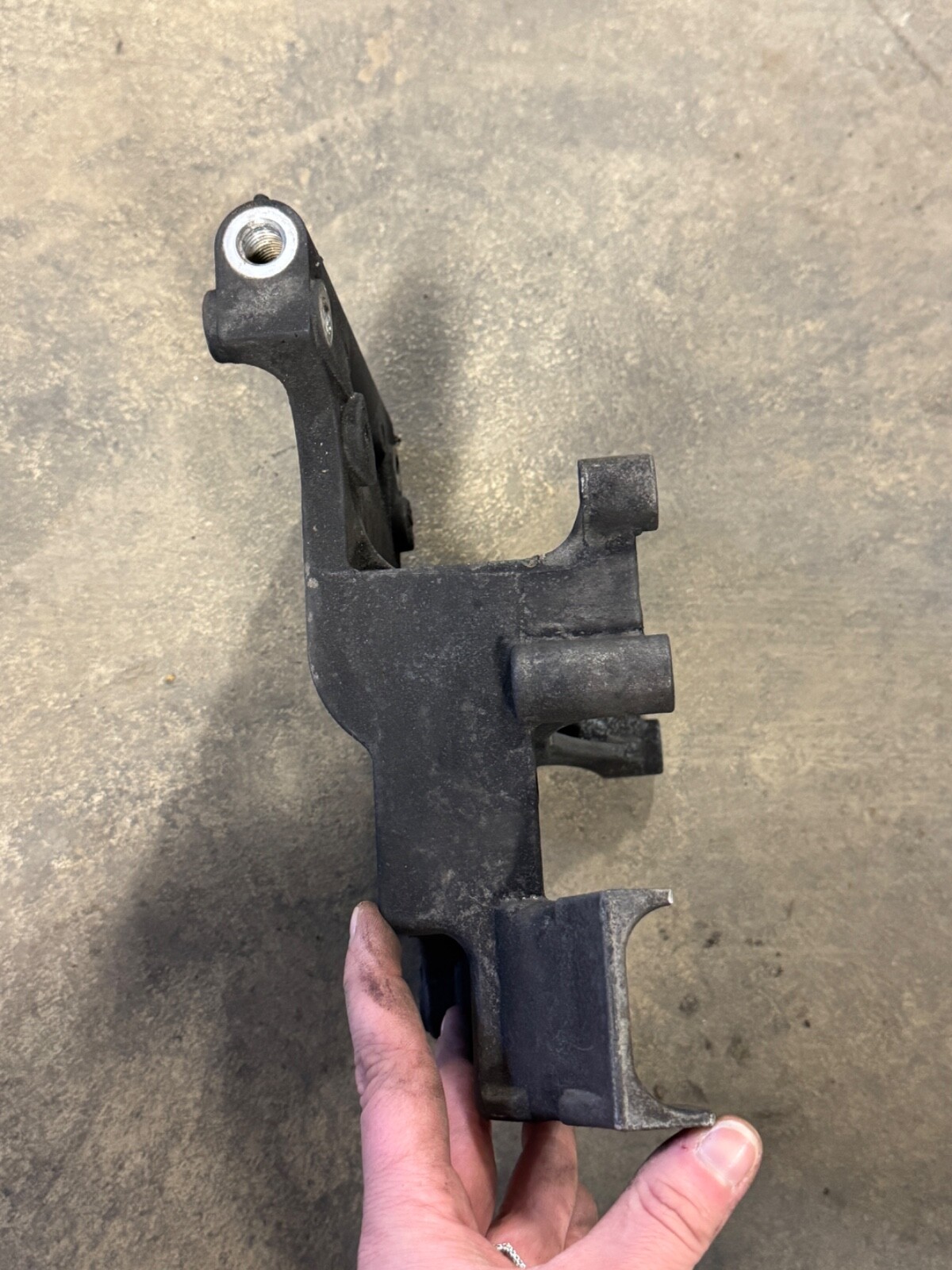 2011 Dodge Ram Fuel Filter Bracket 5256745