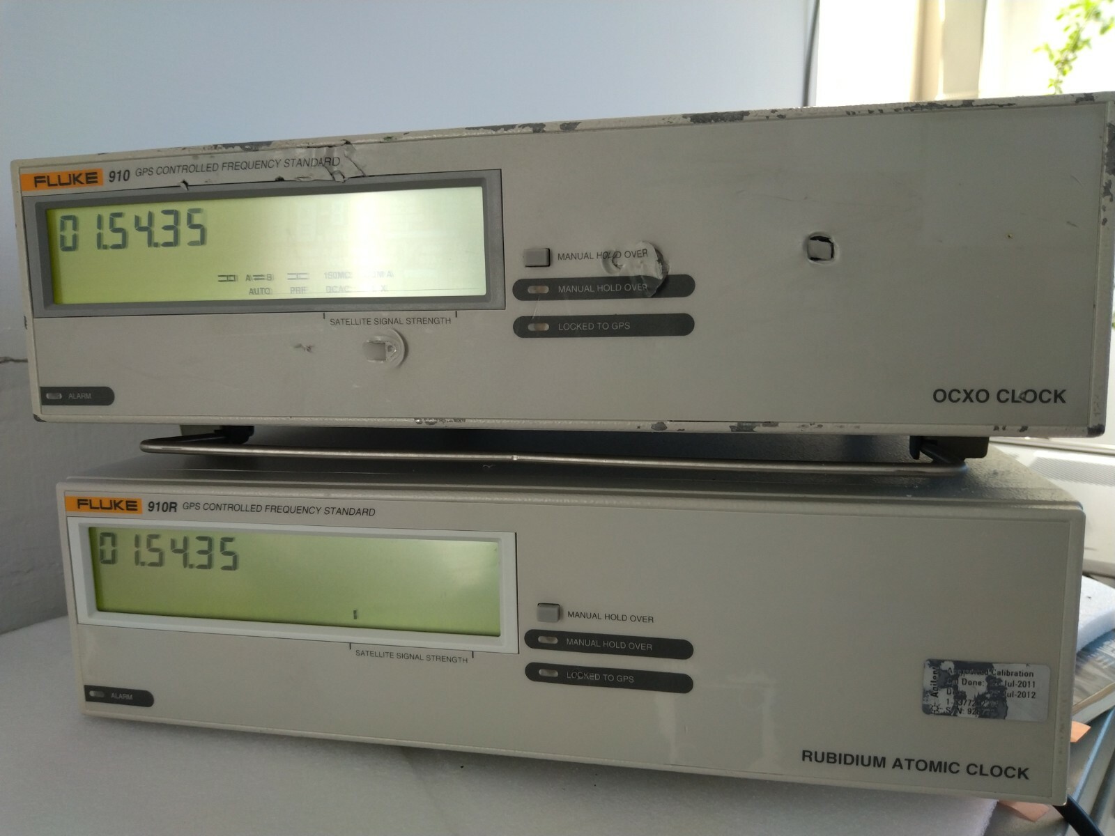 Fluke 910 GPS Controlled Frequency Standard OCXO CLOCK
