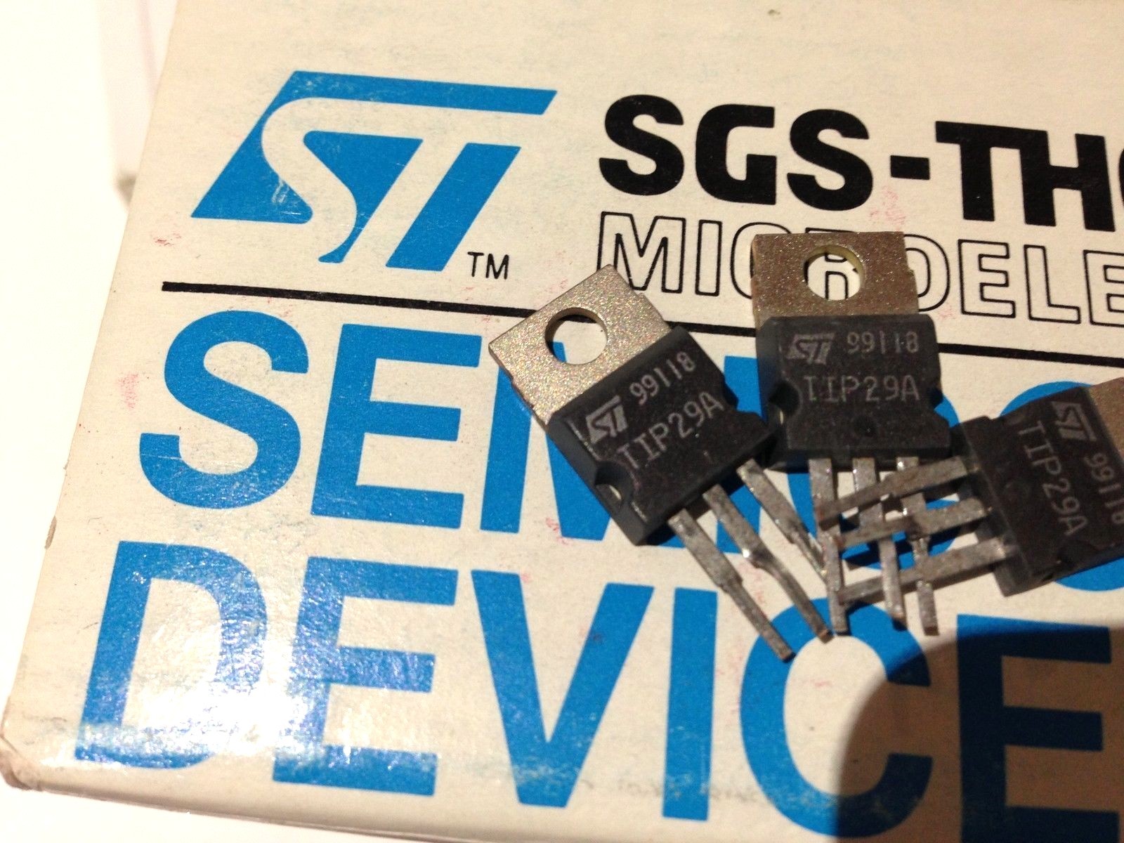 LOT OF 10  TIP29 A Silicon NPN Power 1A 60V TO-220 by SGS | FREE US Shipping
