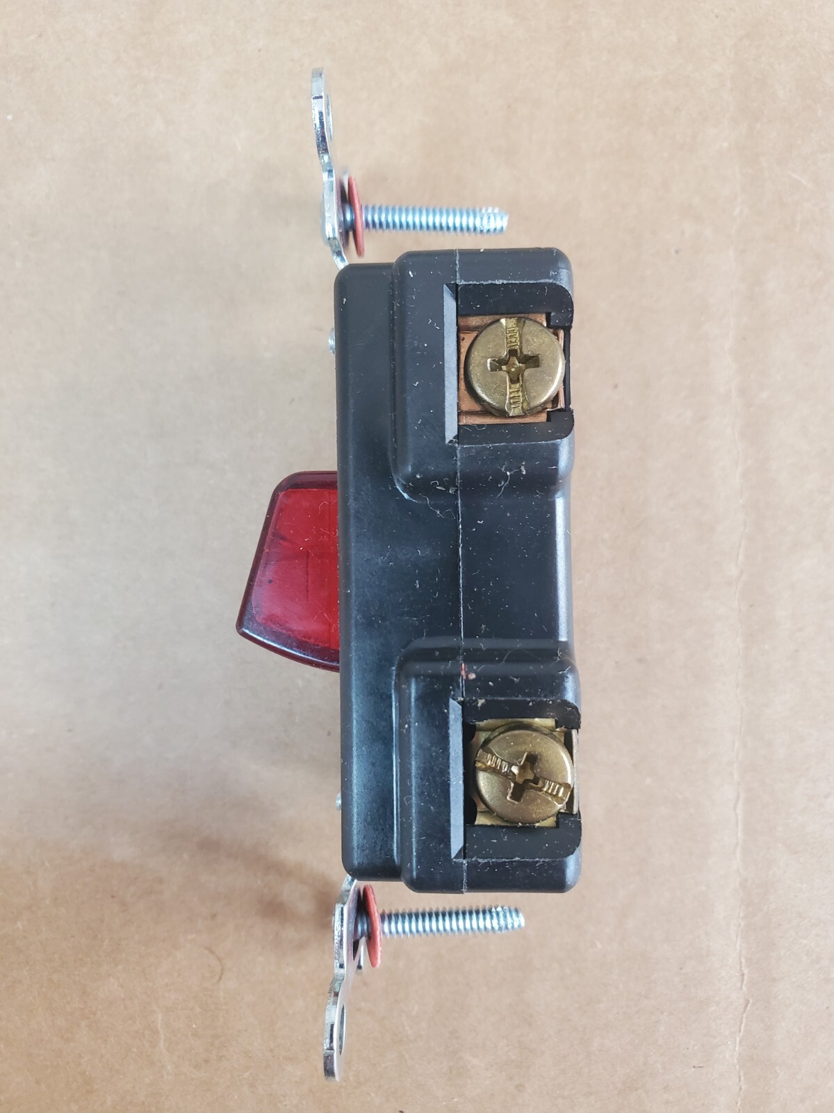 Hubbell HBL1297 Single Pole Switch, Red Pilot Light Pressure Switch