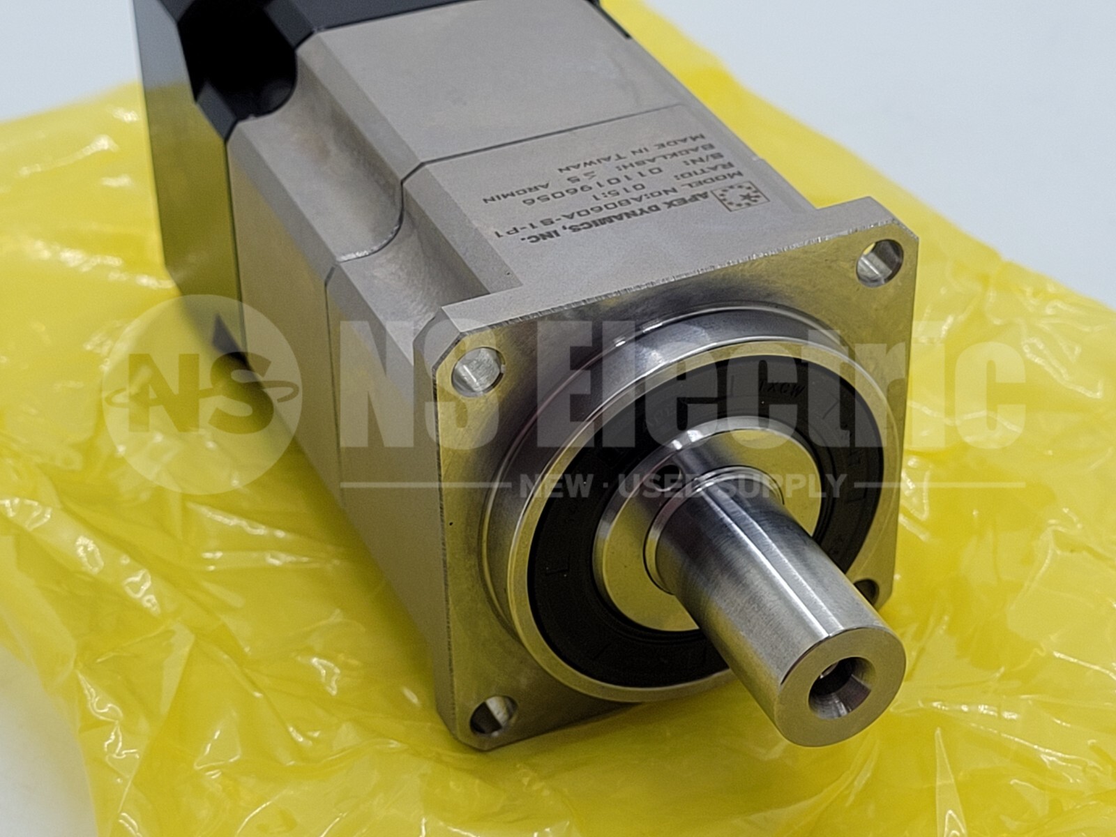 APEX DYNAMICS AB060A-015-S1-P1 YASKAWA/SGMJV-04A