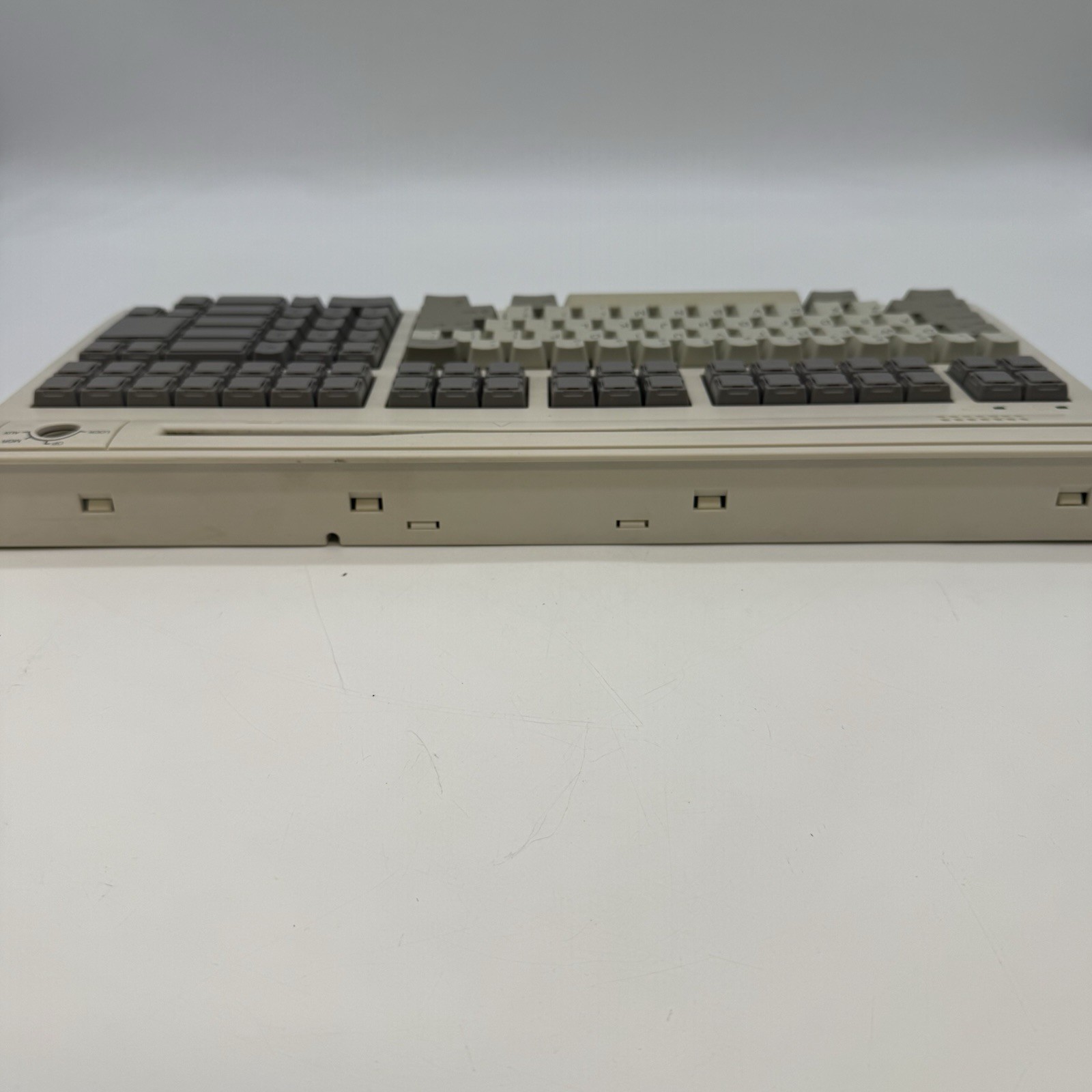 ICL Fujitsu 9535 POS Keyboard Model 53256/001 – Vintage 1998 – Made in Japan
