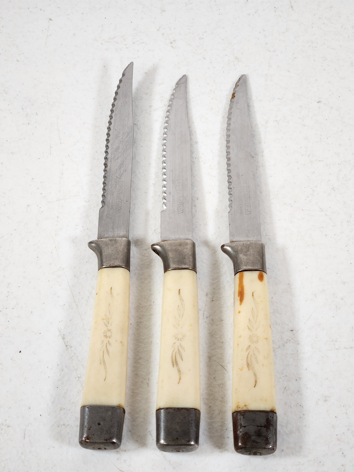 Vintage Set 3 Regent Sheffield England Ivory/White Handled Steak Knives