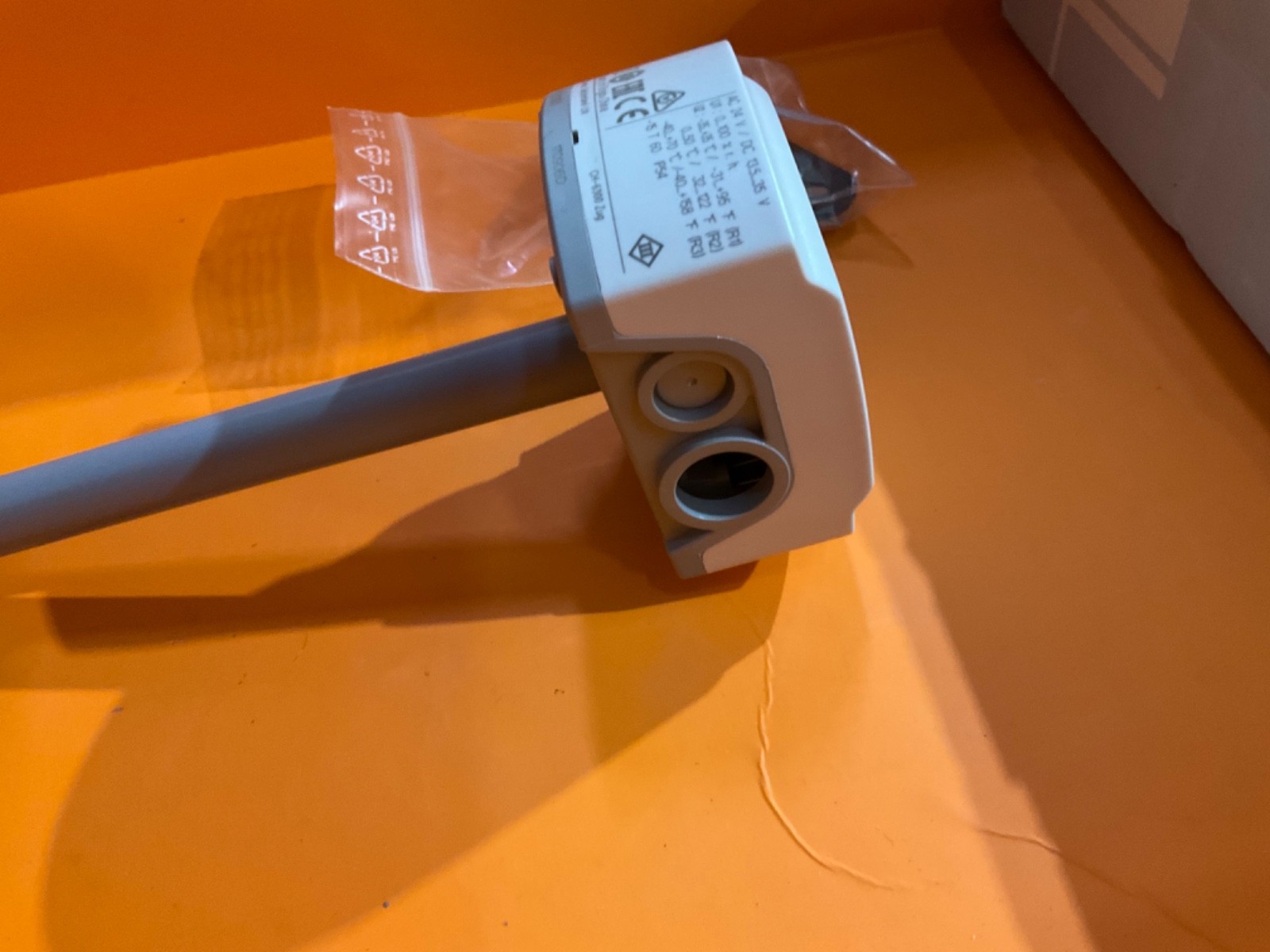 SIEMENS QFM2160 DUCT HUMIDITY TEMPERATURE SENSOR