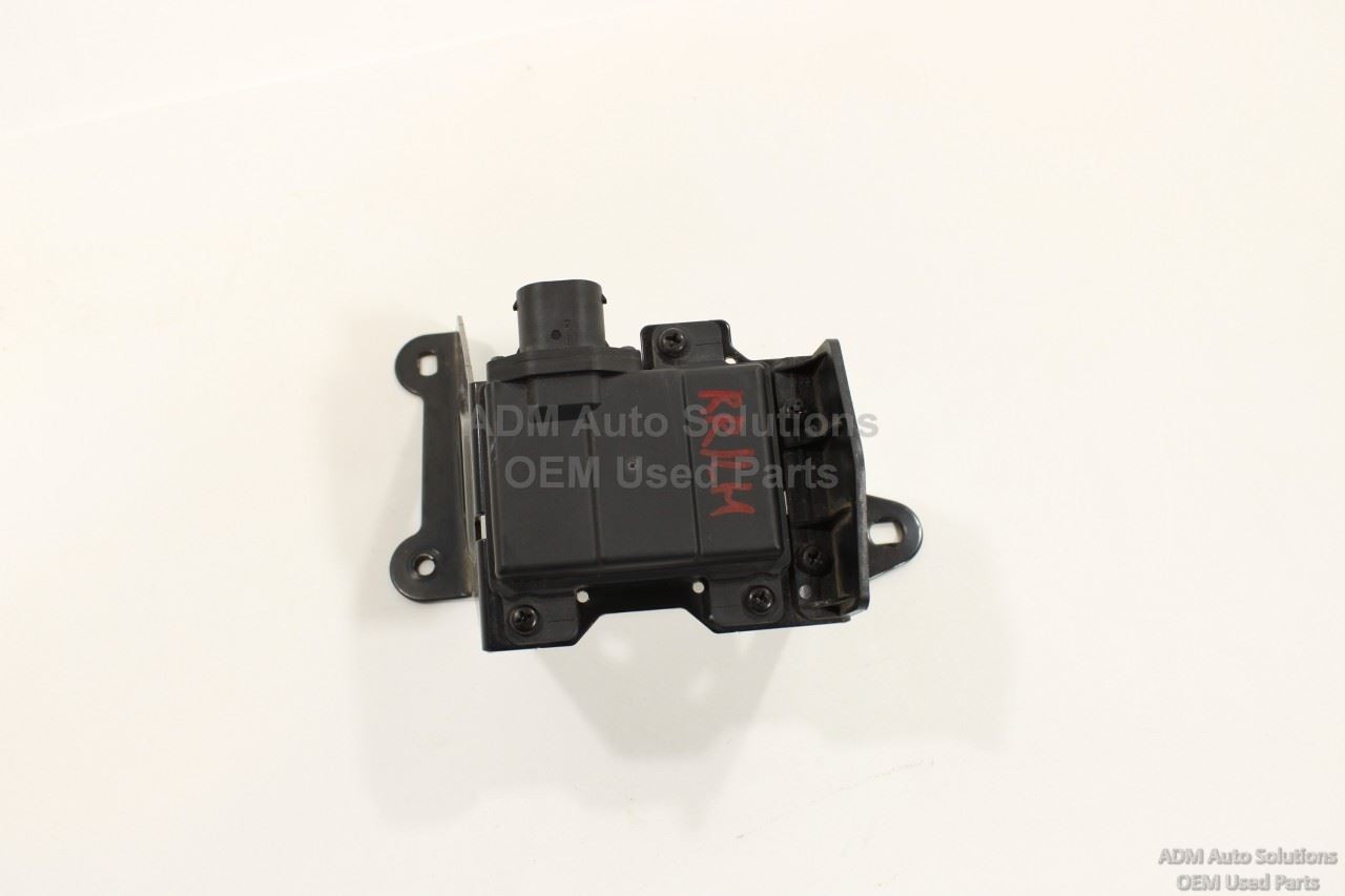 2021-23 HYUNDAI ELANTRA REAR LEFT DRIVER BLIND SPOT RADAR SENSOR 99140AA020 OEM