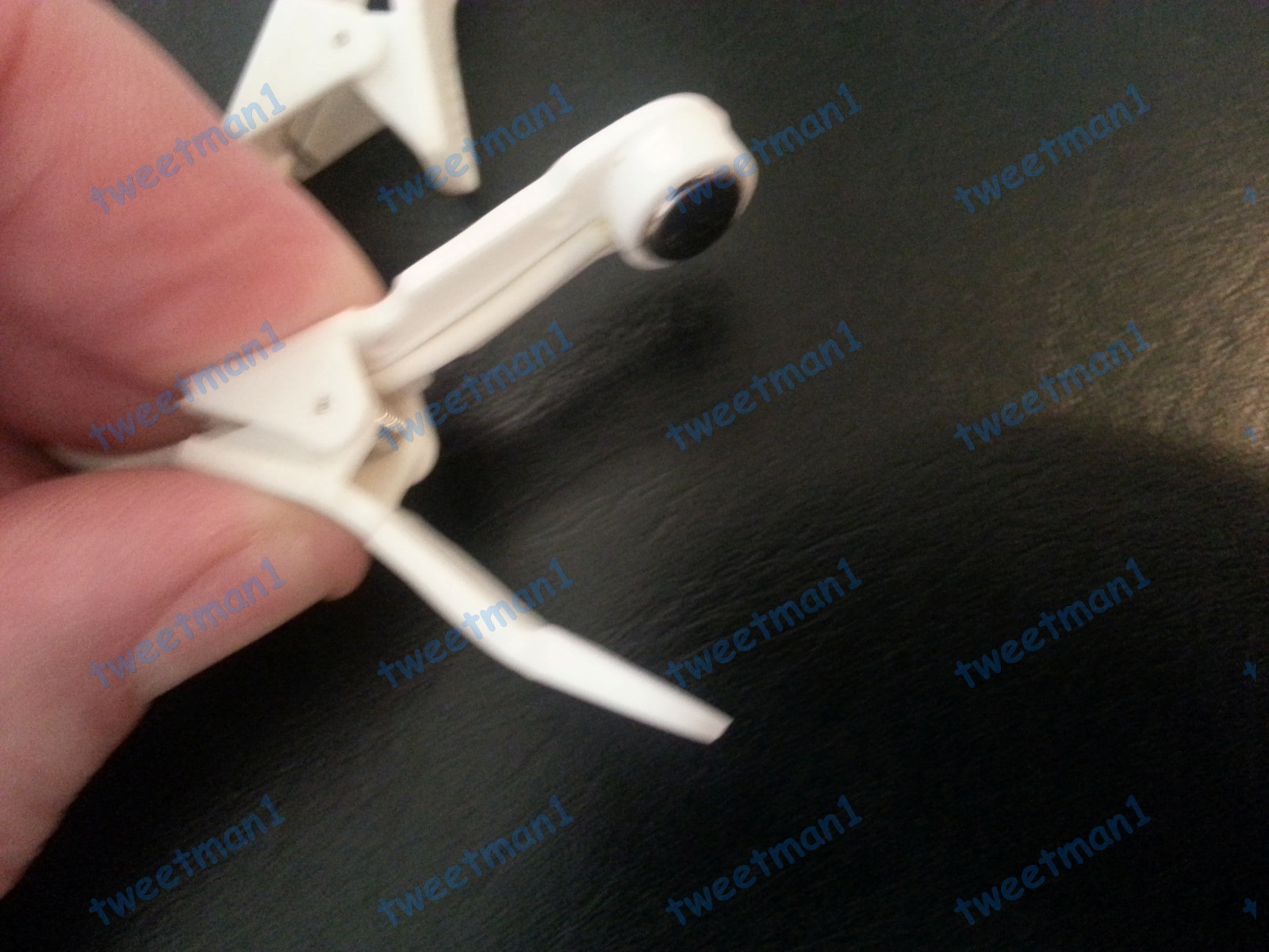 EAR CLIP/CLAMP ELECTRODE with 2.5mm Plug Lead Cable Microcurrent Electrotherapy