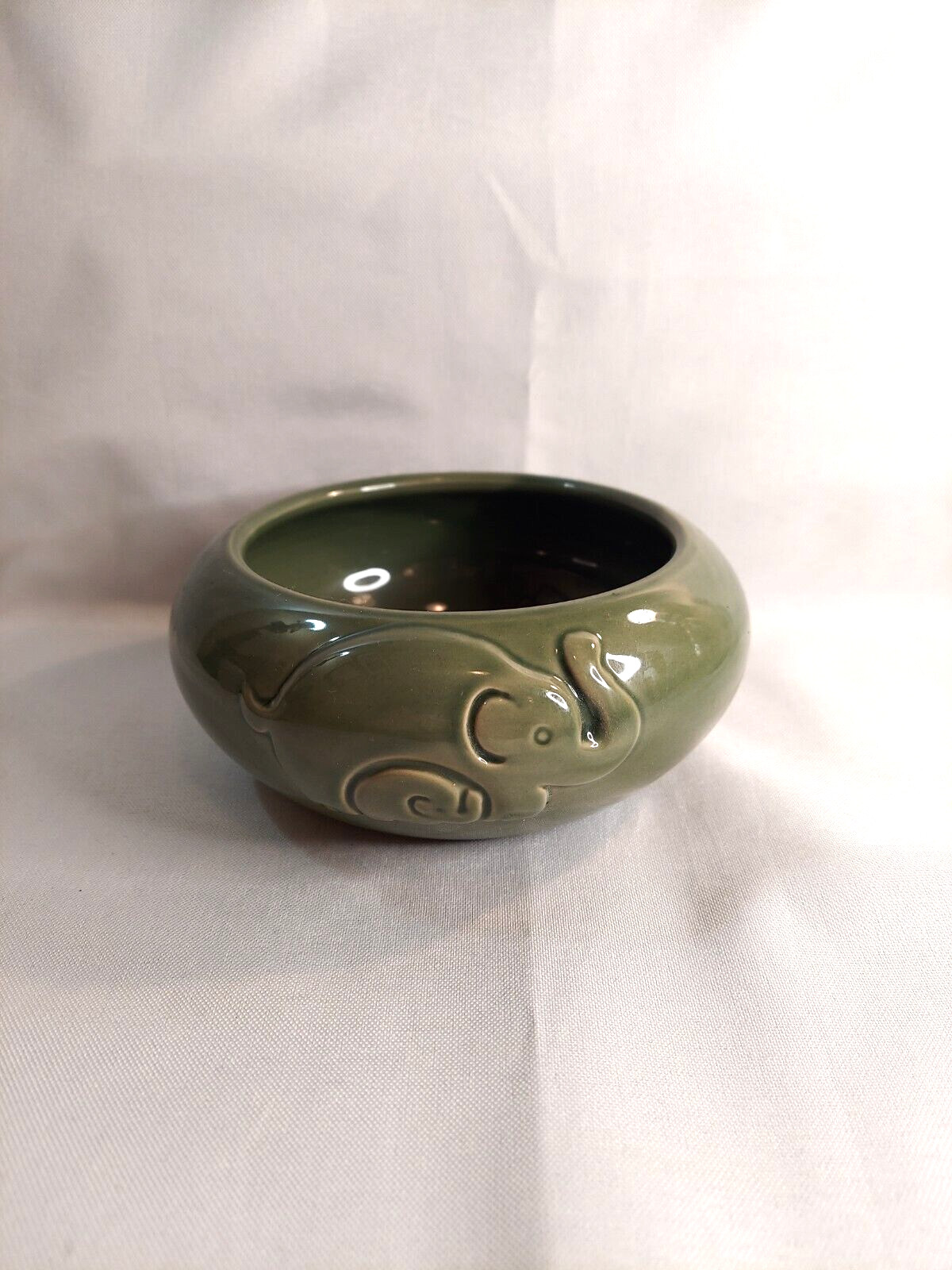 Green planter - small dish - Elephants - mom and baby elephants embossed