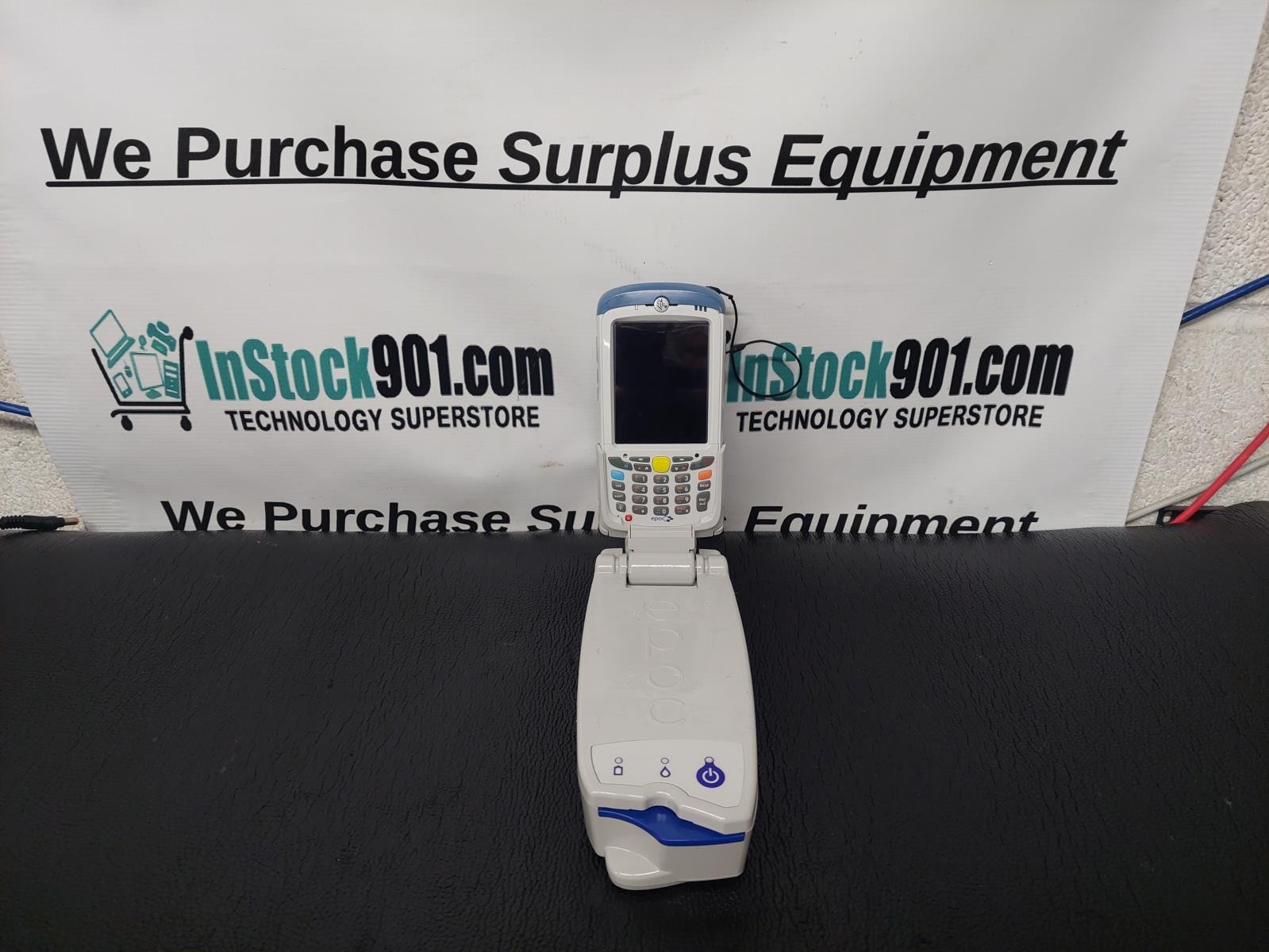 Epocal Inc, Epoc Reader Handheld Blood Analyzer (Battery Issue)