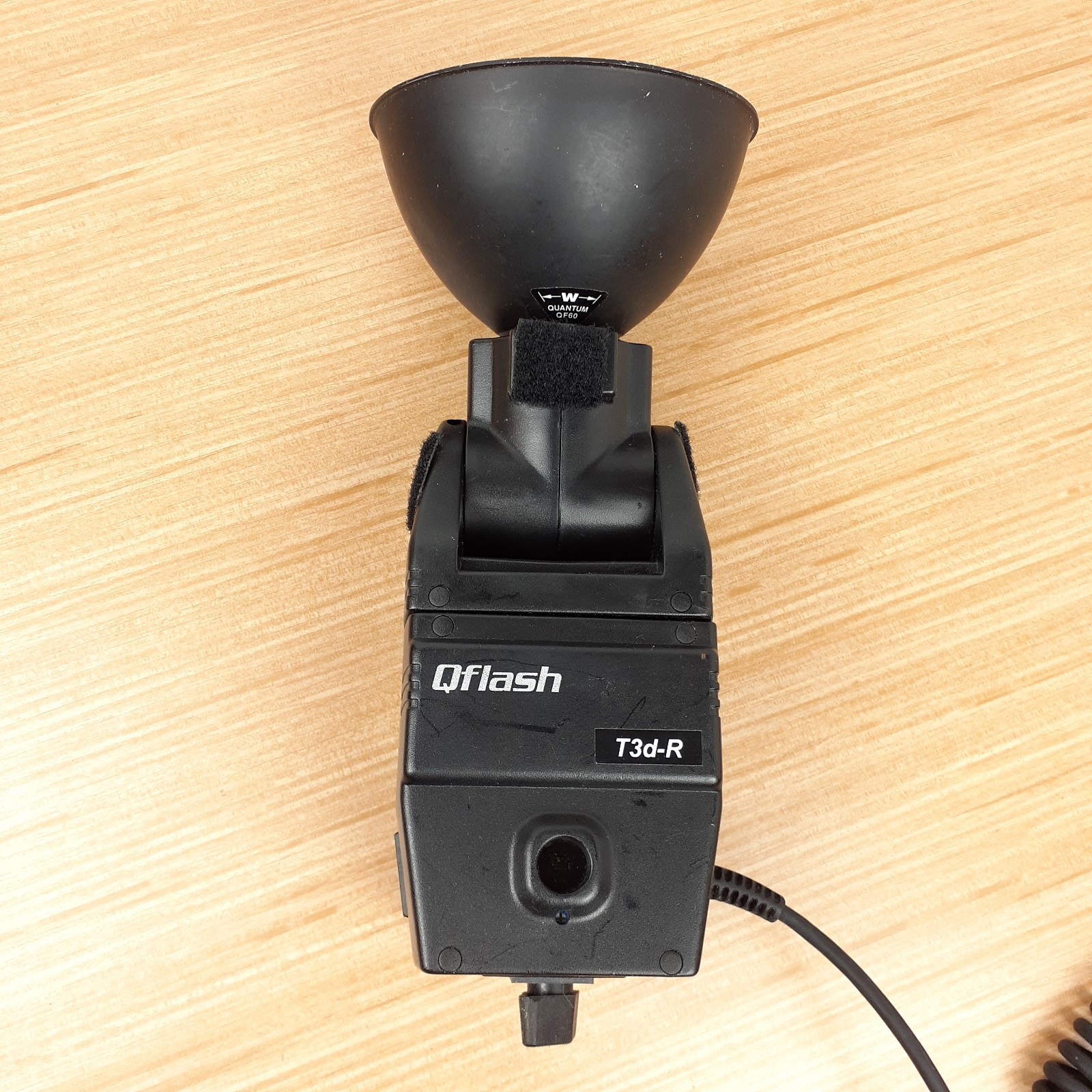 Quantum Instruments Qflash Model T3D-R Flash UNTESTED No Bulb
