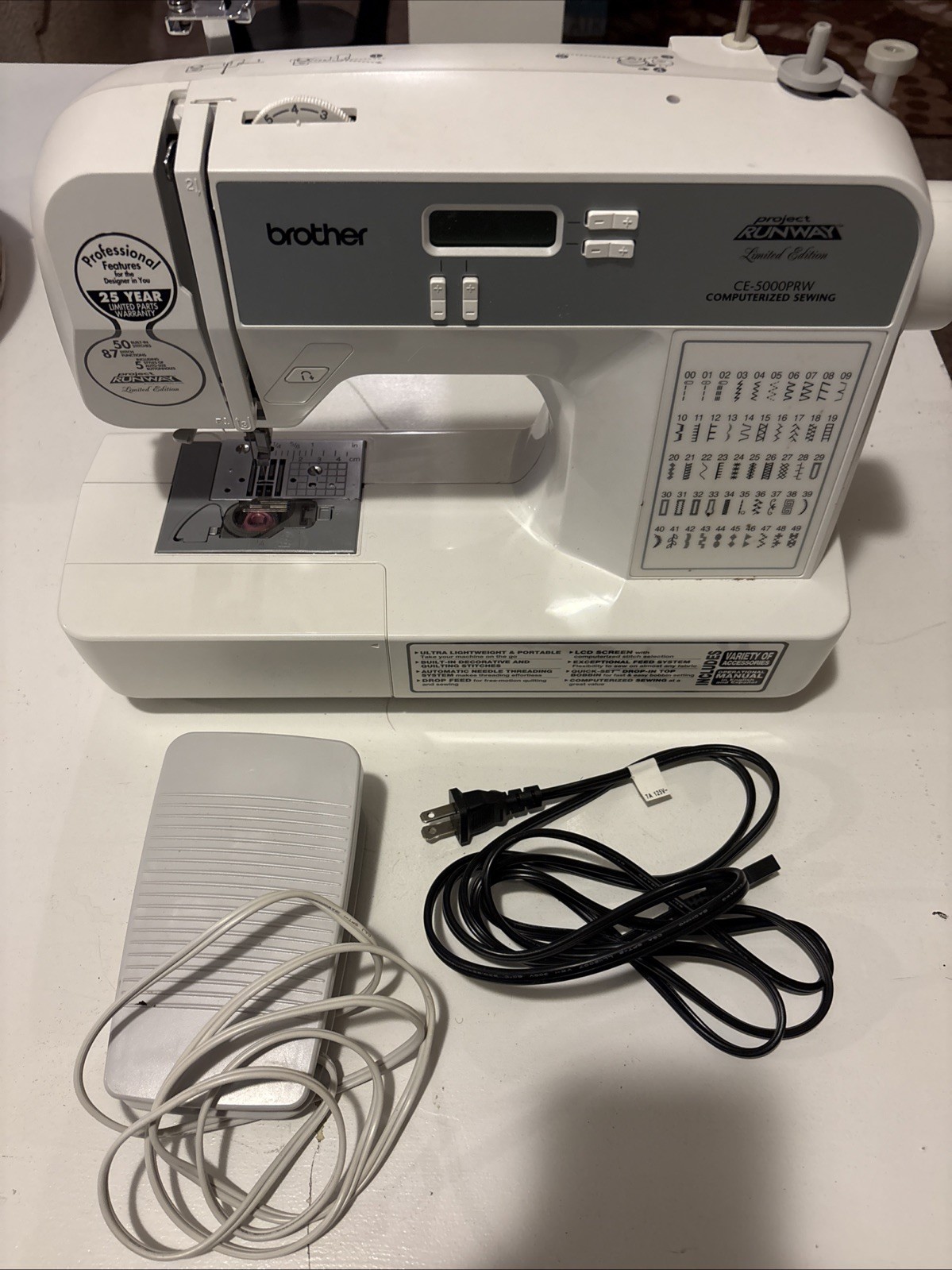 Brother Project Runway LE CE-5000PRW Computerized Sewing Machine