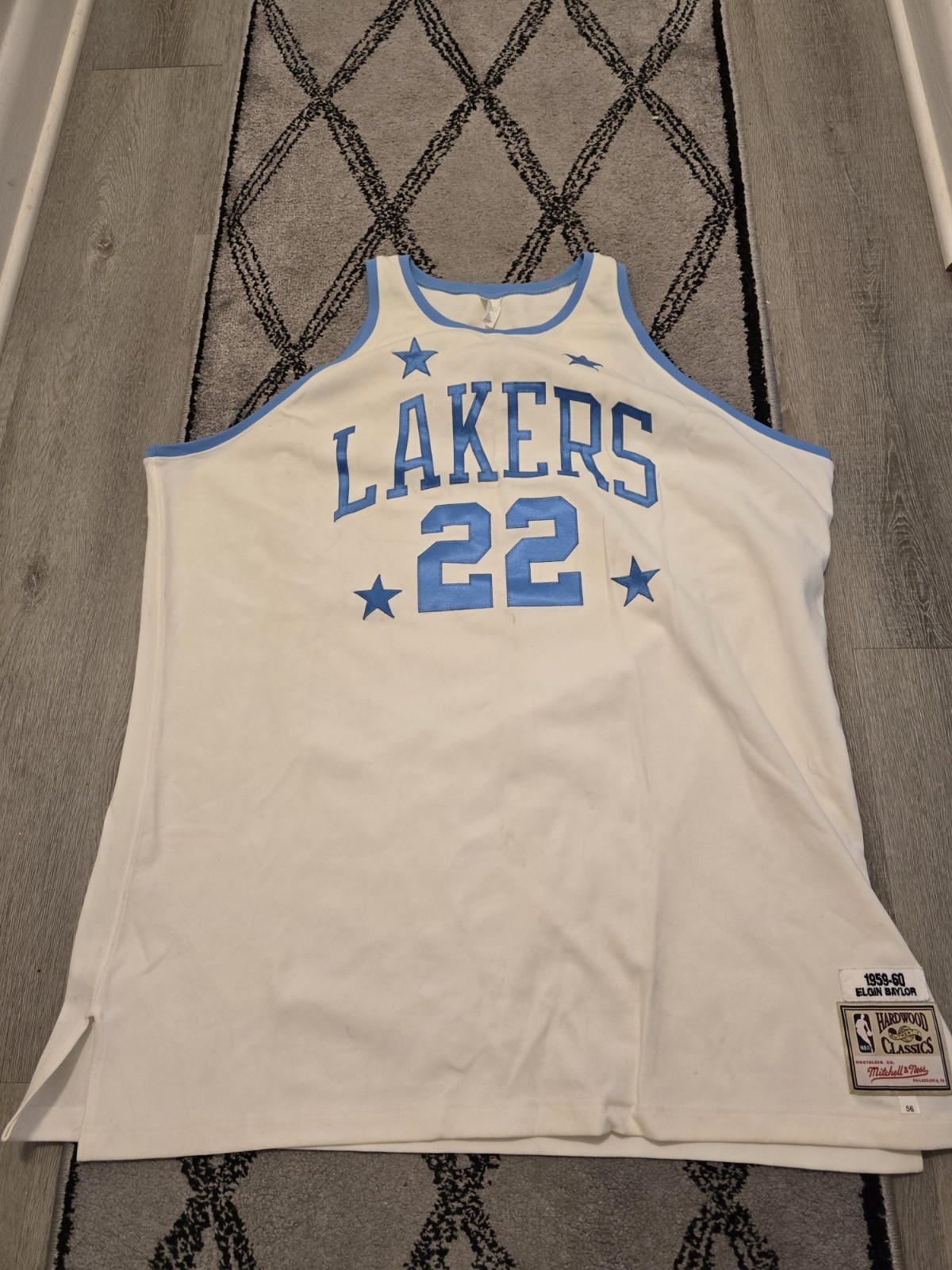 Lakers #22 Mitchell & Ness Authentic Jersey NWT
