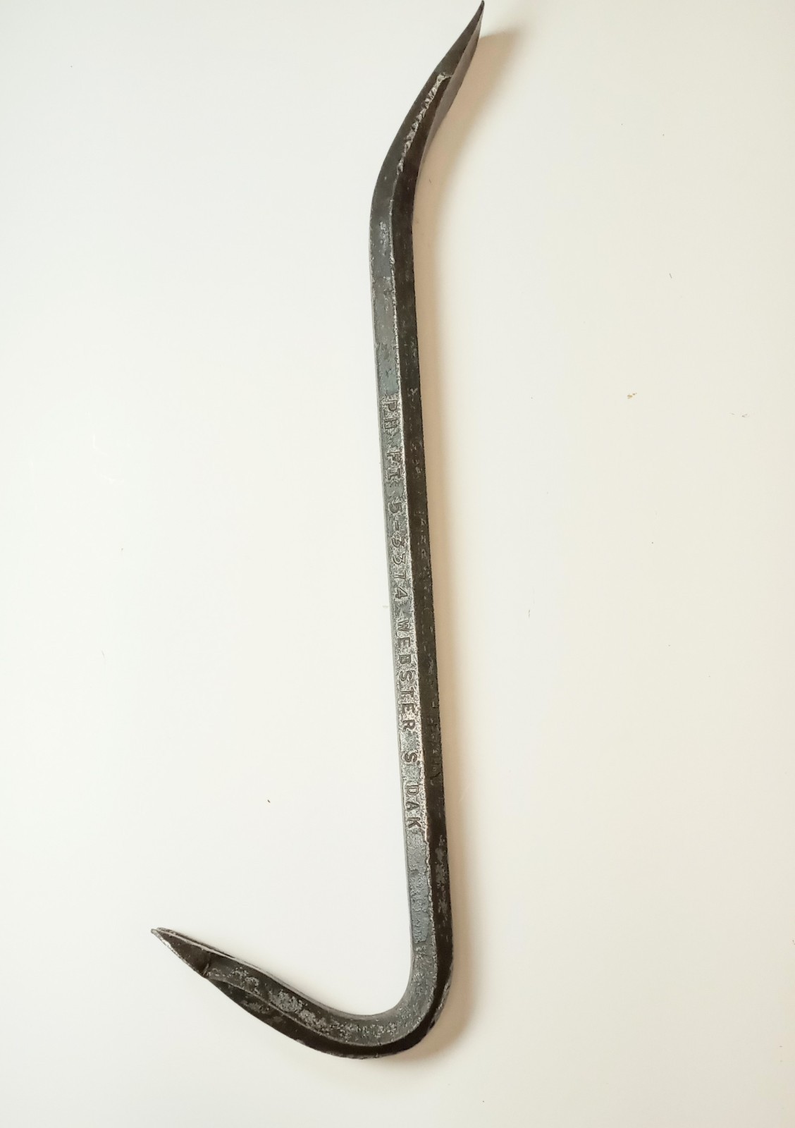 VTG 12" Community Oil Company Webster S. Dakota Advertising Pry Bar/Nail Puller