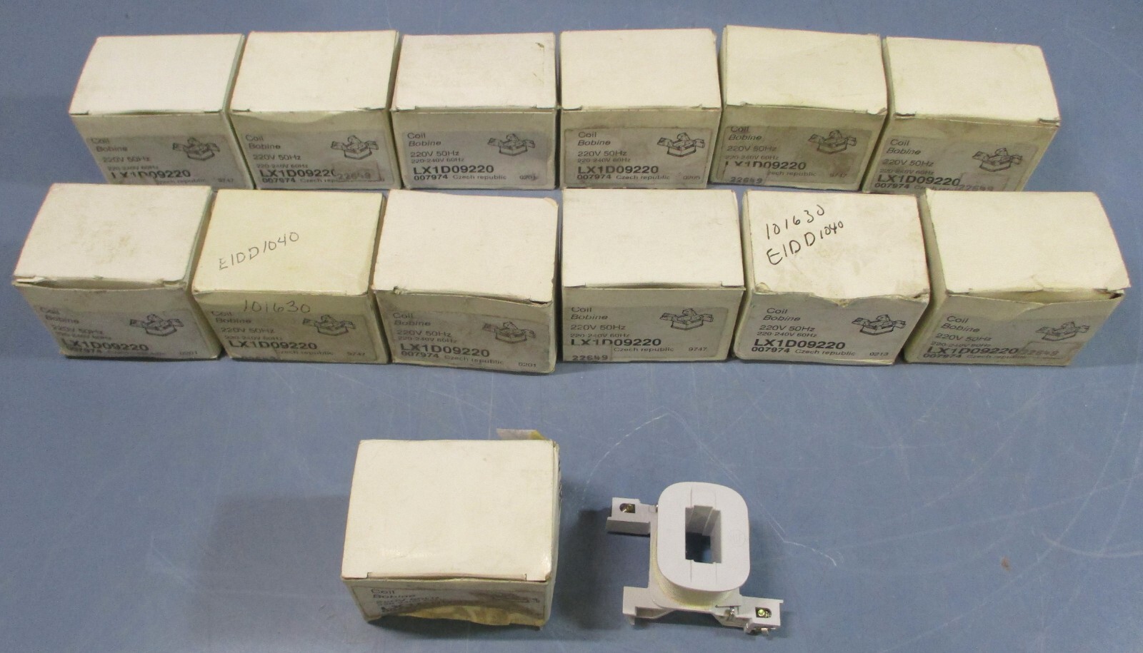(Lot of 13) Telemecanique LX1D09220 Coil 007974 220V 50Hz, 220-240V 60Hz