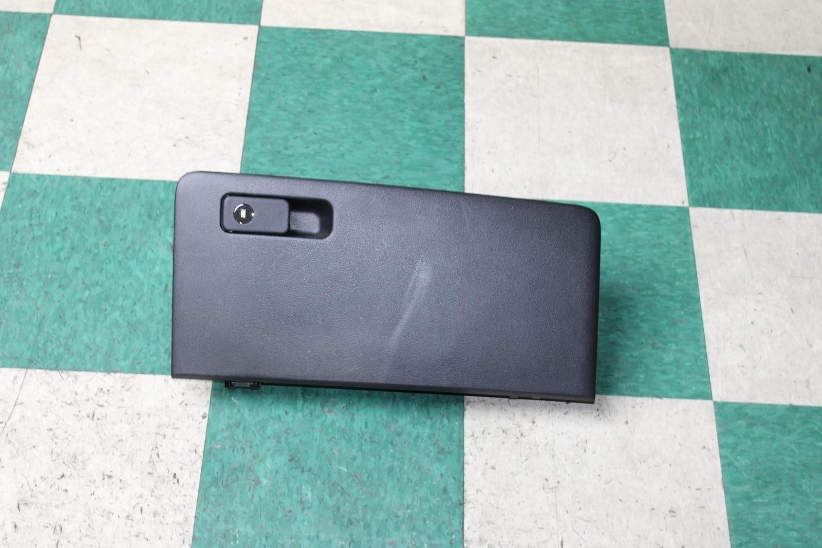 20-22 Telluride OEM Black Dashboard Dash Glovebox Storage Compartment Lid Latch