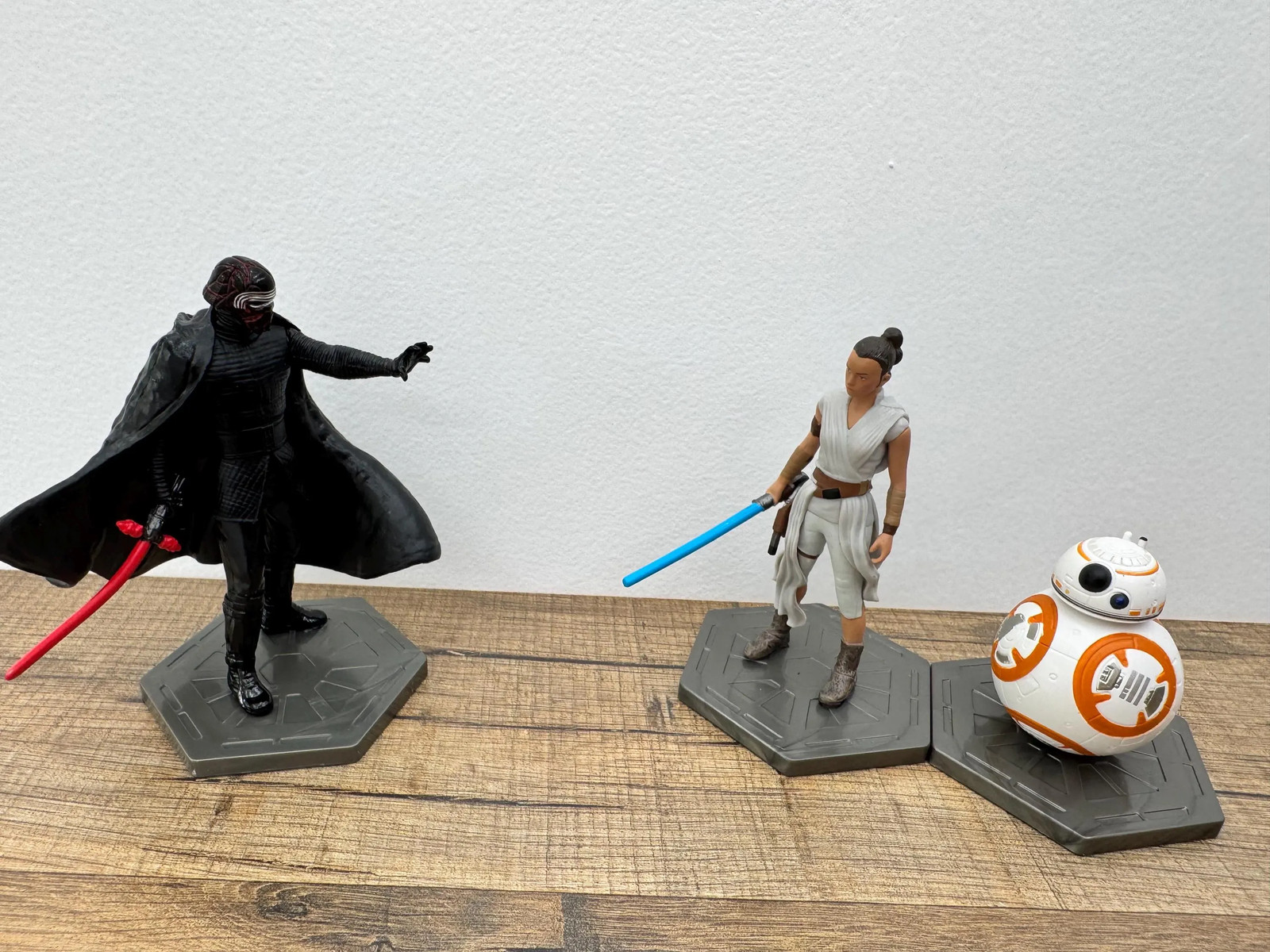 New Star Wars Characters & Sets