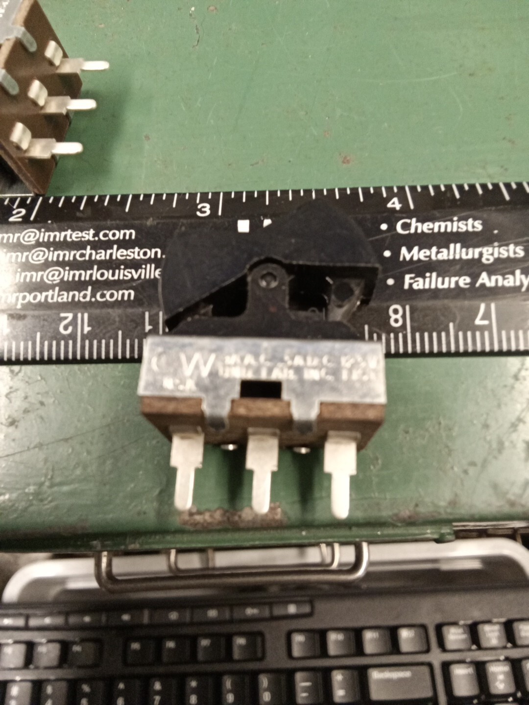 CW USA SPDT SWITCH Rocker 3a 125v Through hole Lot of 2