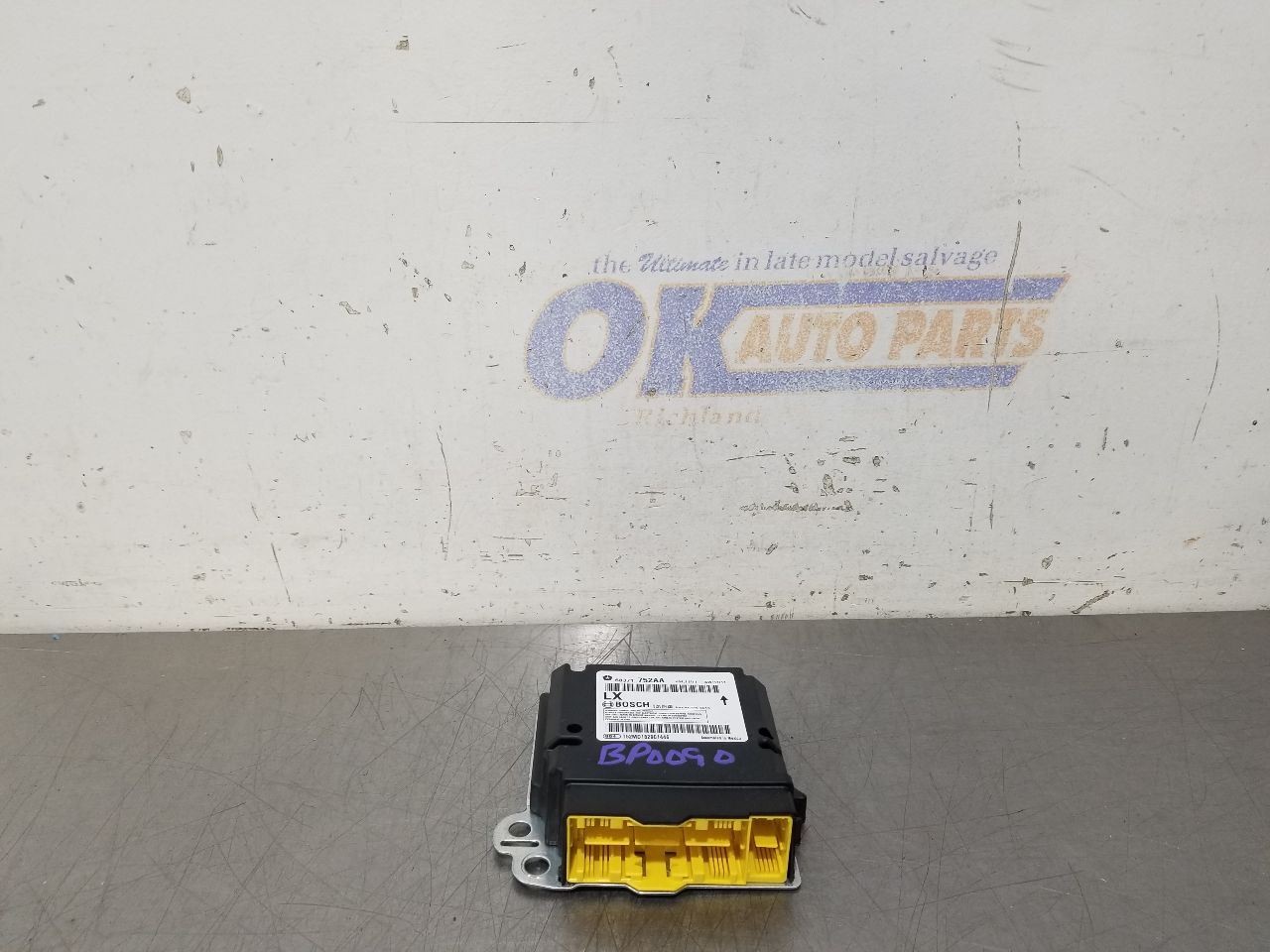 19 2019 CHRYSLER 300 SRS RESTRAINT CONTROL MODULE 68371752AA