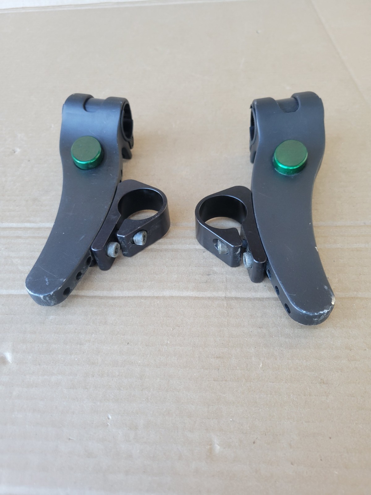 Quickie 5r Axle Plates For Back Wheels Mounting Brackets Wheelchair Parts