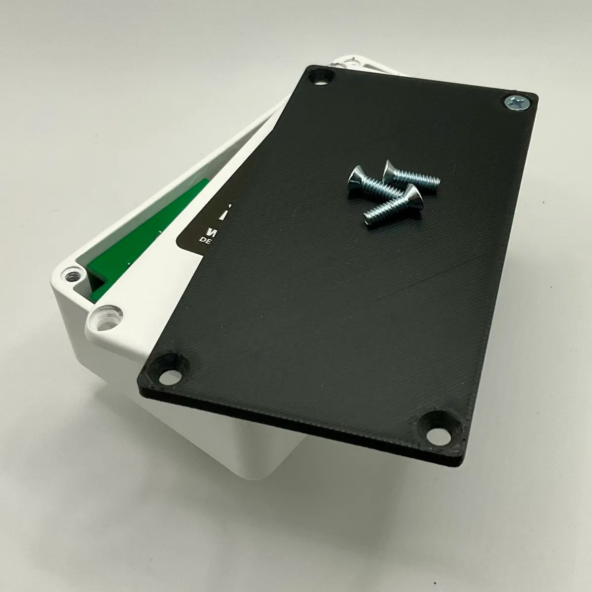1590B Standard Pedal Bottom Plate Slab 112.4 x 60.5 x 3