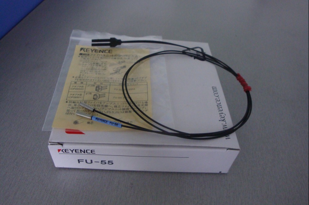 One Keyence FU-55 Fiber Optic Sensor New Free Shipping