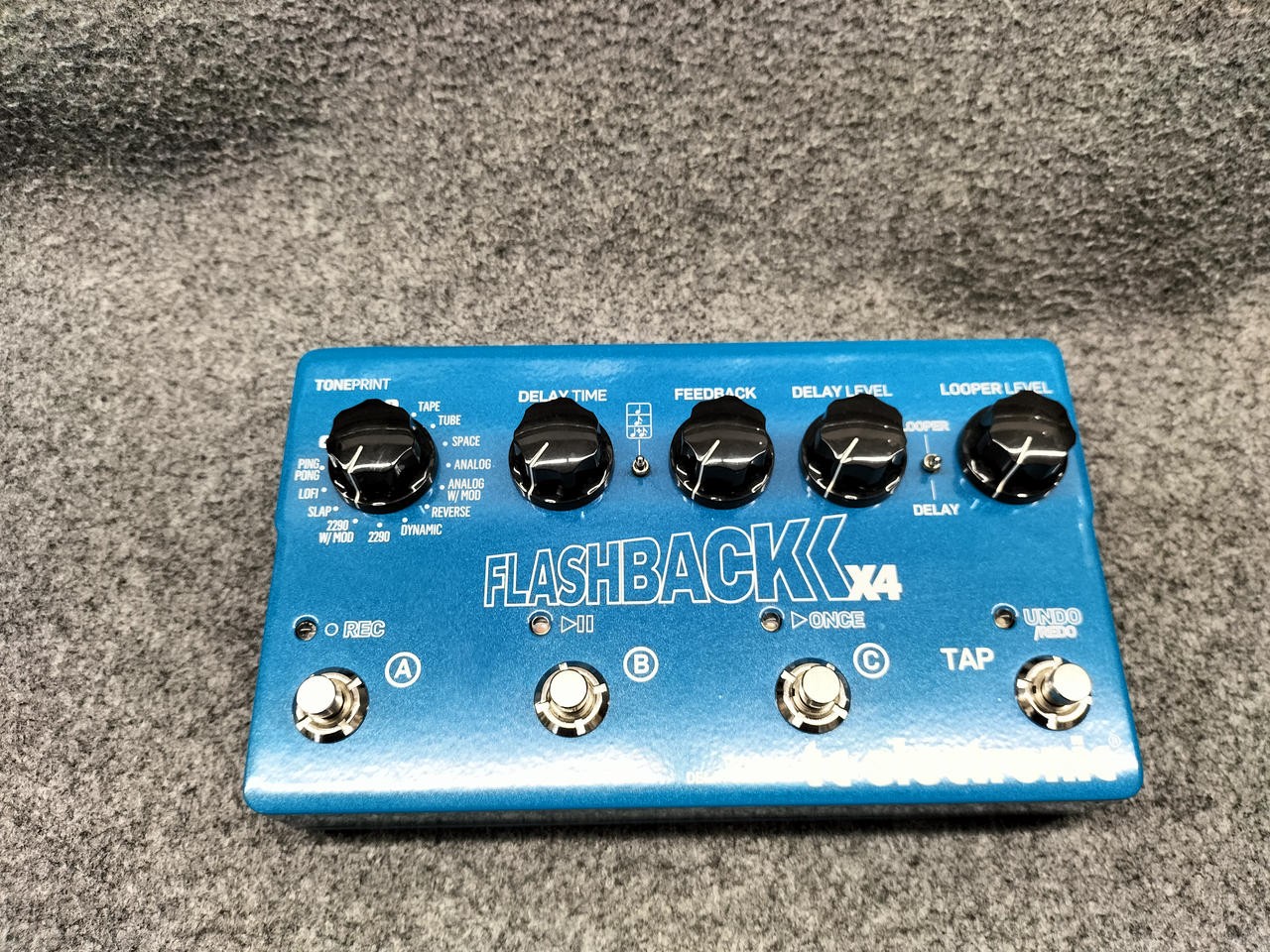 Flash Back X4 Effector No.nm1422