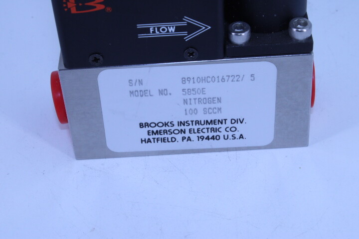 Brooks Mass Flow Controller 5850E 100 SCCM NITROGEN