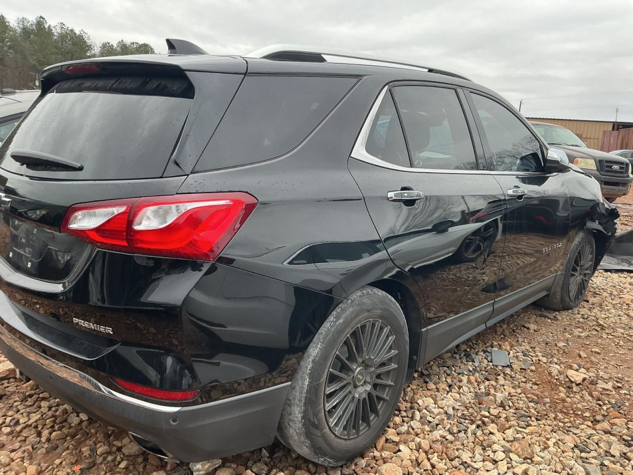 EQUINOX 2019 Glove Box 4935673