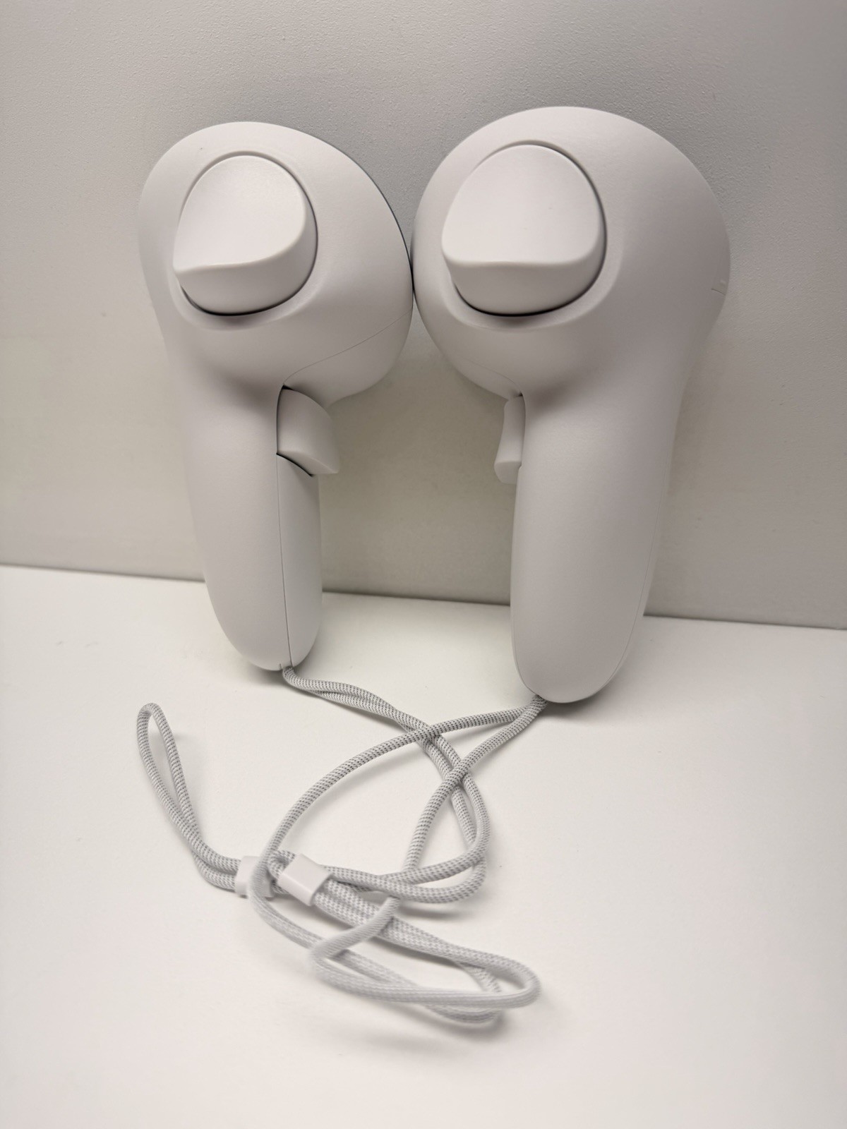 Meta Quest 3/3s Controllers Left and Right Pair (MINT Condition) Free Shipping