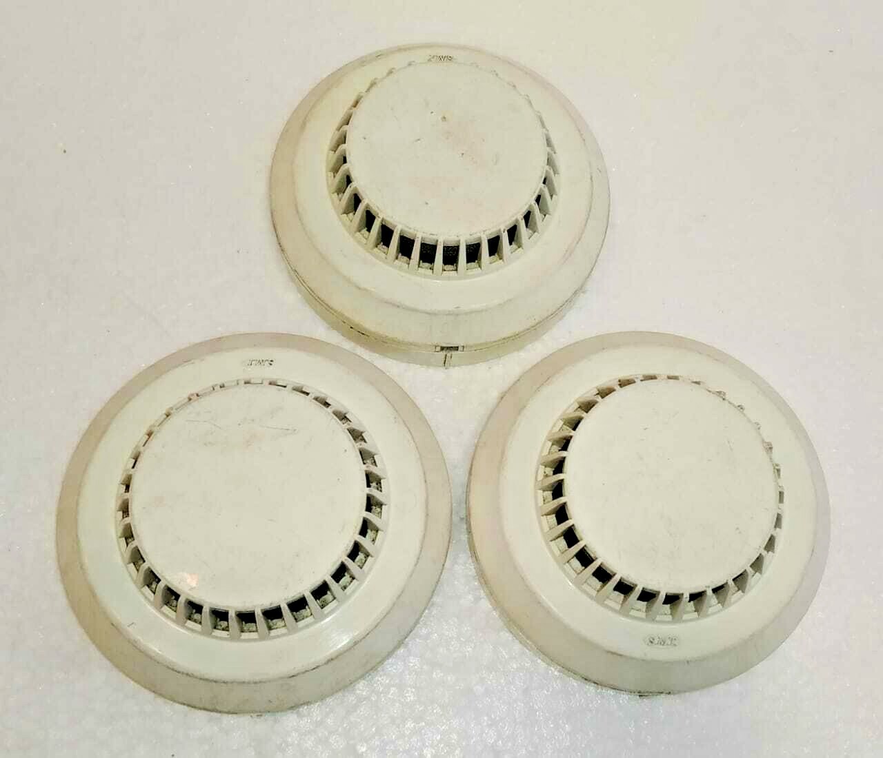LOT OF 3 PC. AH -8321 PHOTOELECTRICE SMOKE DETECTOR HORING LIH INDUSTRIAL CO.LTD