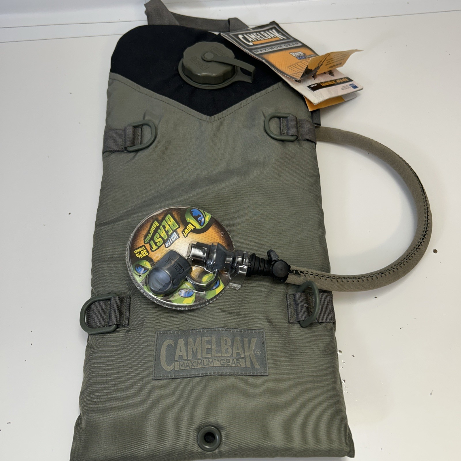 NEW Camelbak Maximum Gear STORM w/3 Liter Water Beast Reservoir Camelback NWT