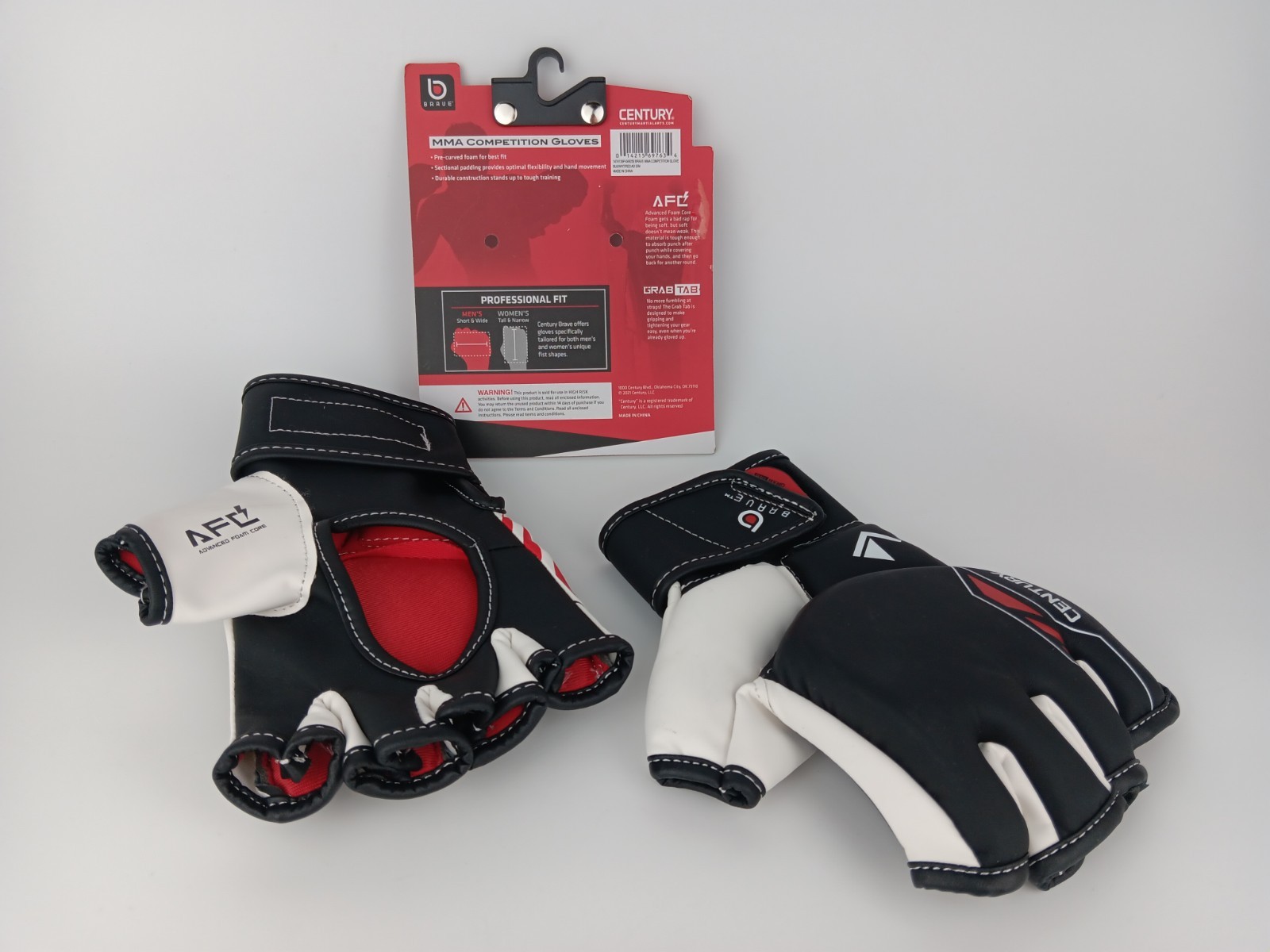 Century MMA Competition Gloves Brave - Size S/M - BLK/WHT/RED
