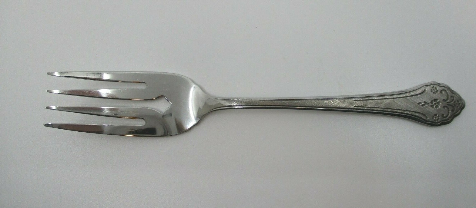 ONEIDA STAINLESS LAKEWOOD SALAD FORK - 6 1/4" - 11D