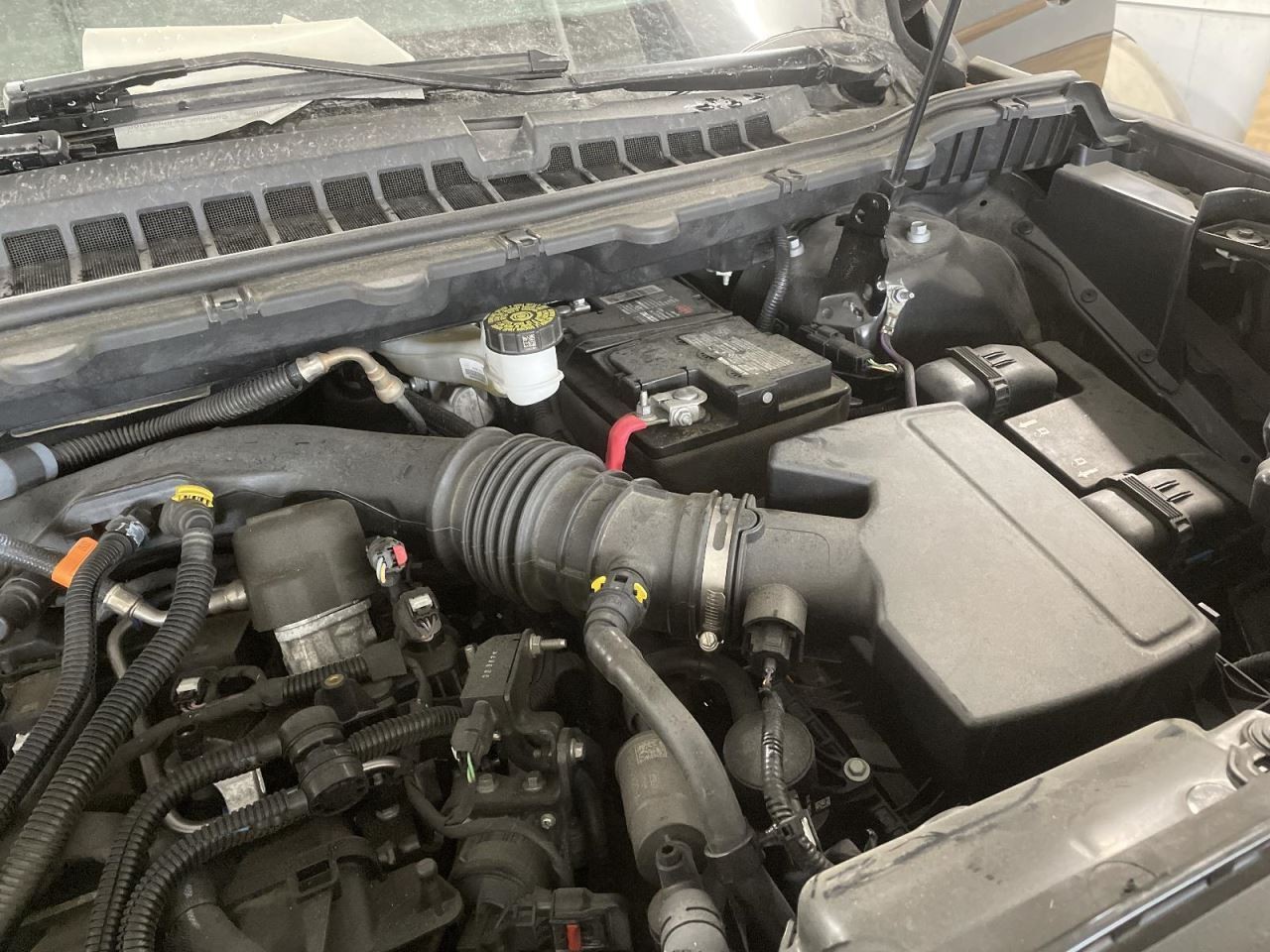 Fuse Box Engine Left Hand Engine Compartment Fits 19-24 EDGE 1056326
