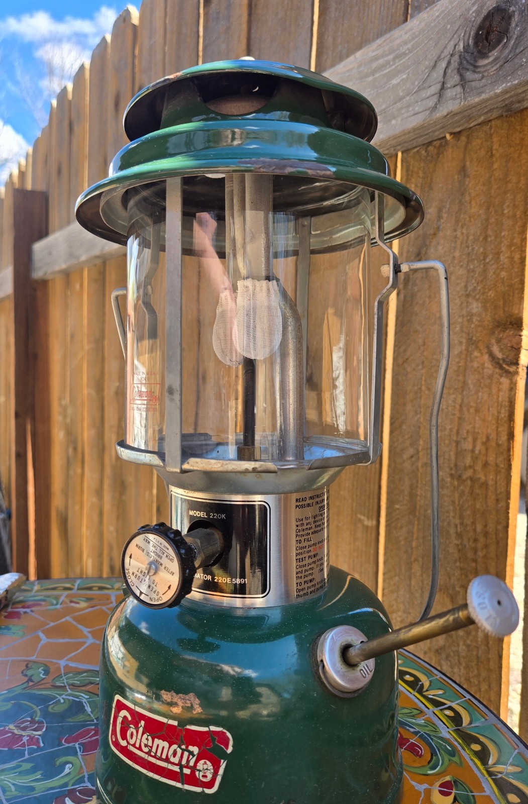 Coleman 1981 Lantern 220K Double Mantle Globe