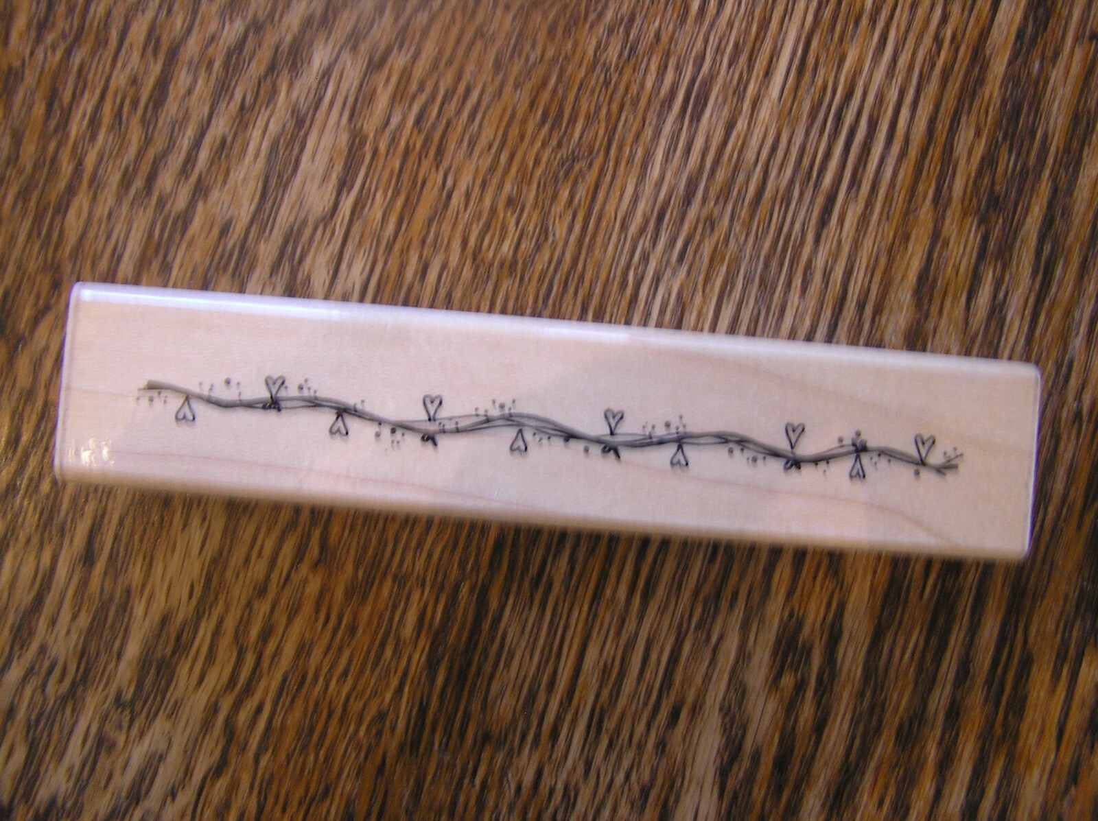 JRL Design 5.5" x 1" Wood Mounted Rubber Stamp #108 HEART VINE~~UNUSED!!
