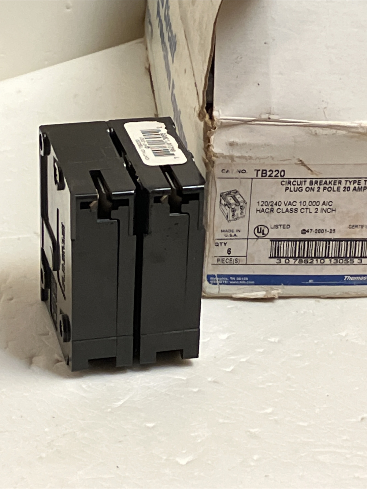 Thomas & Betts TB TB220 2 Pole 20 Amp 240 V Push In Circuit Breaker NEW!!