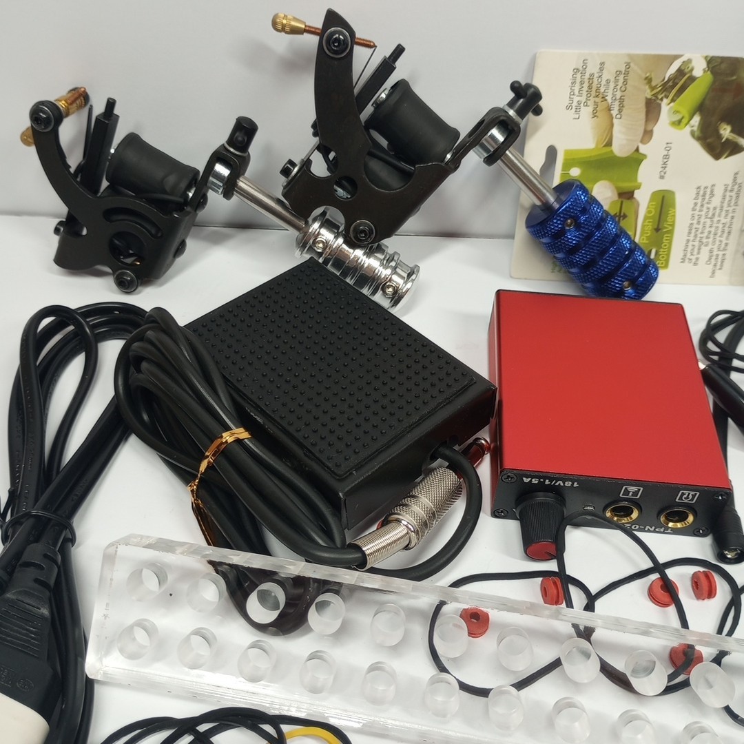 2 Tattoo Machines & Accessories Gun Power Supply Clip Cord Foot Pedal Tube Grips