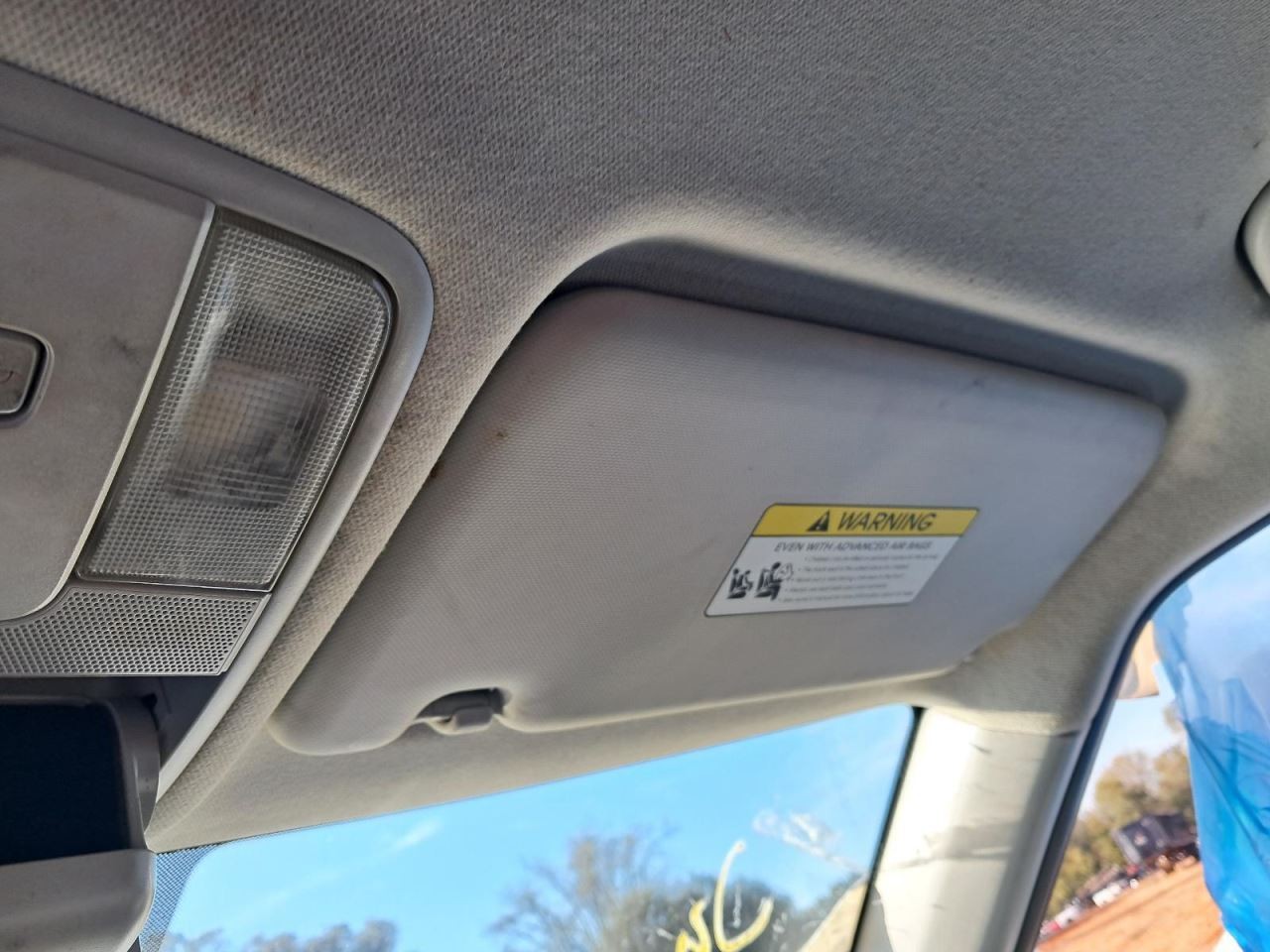 SOUL 2022 Glove Box 4836616